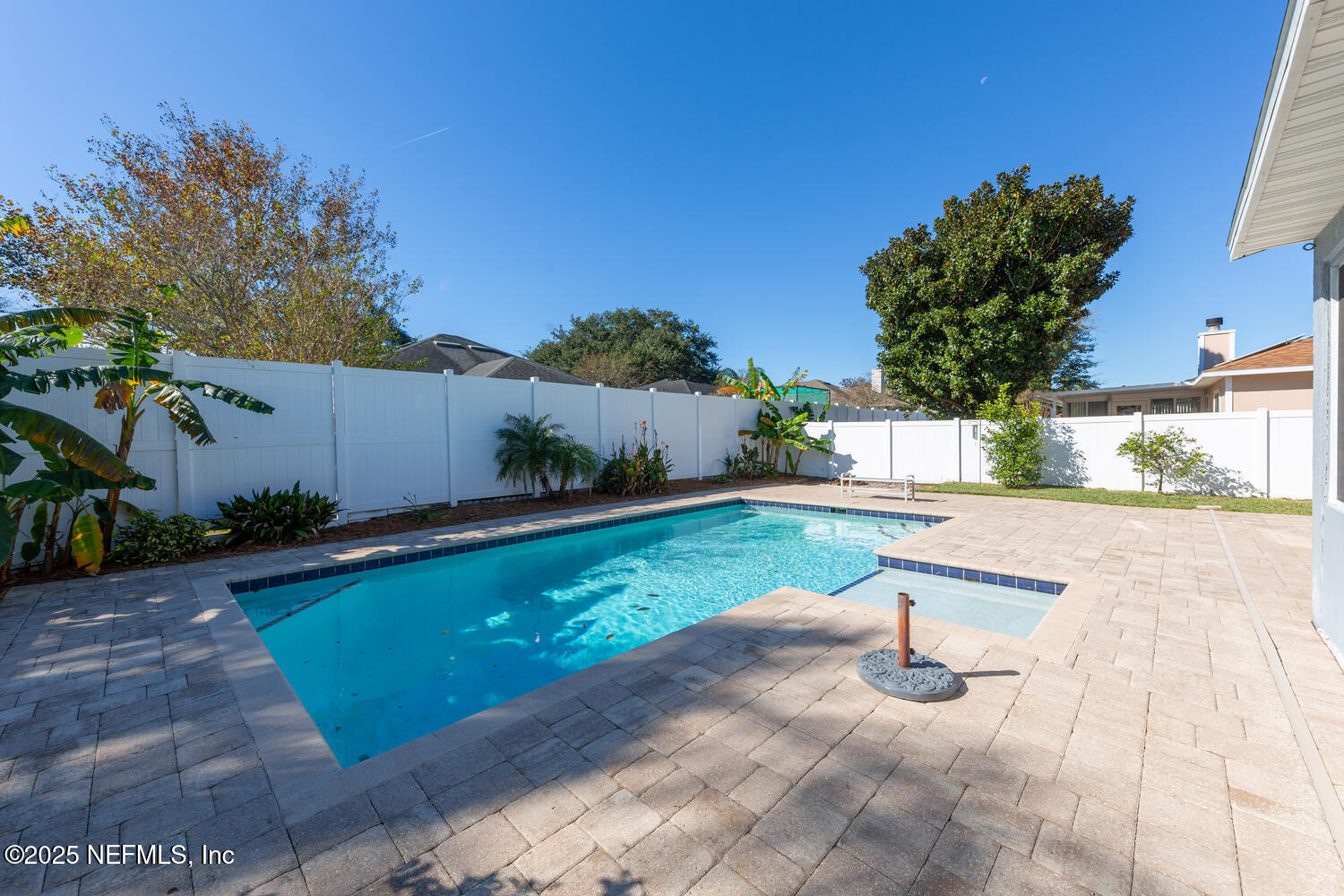 12362 BUCKS HARBOR Drive N