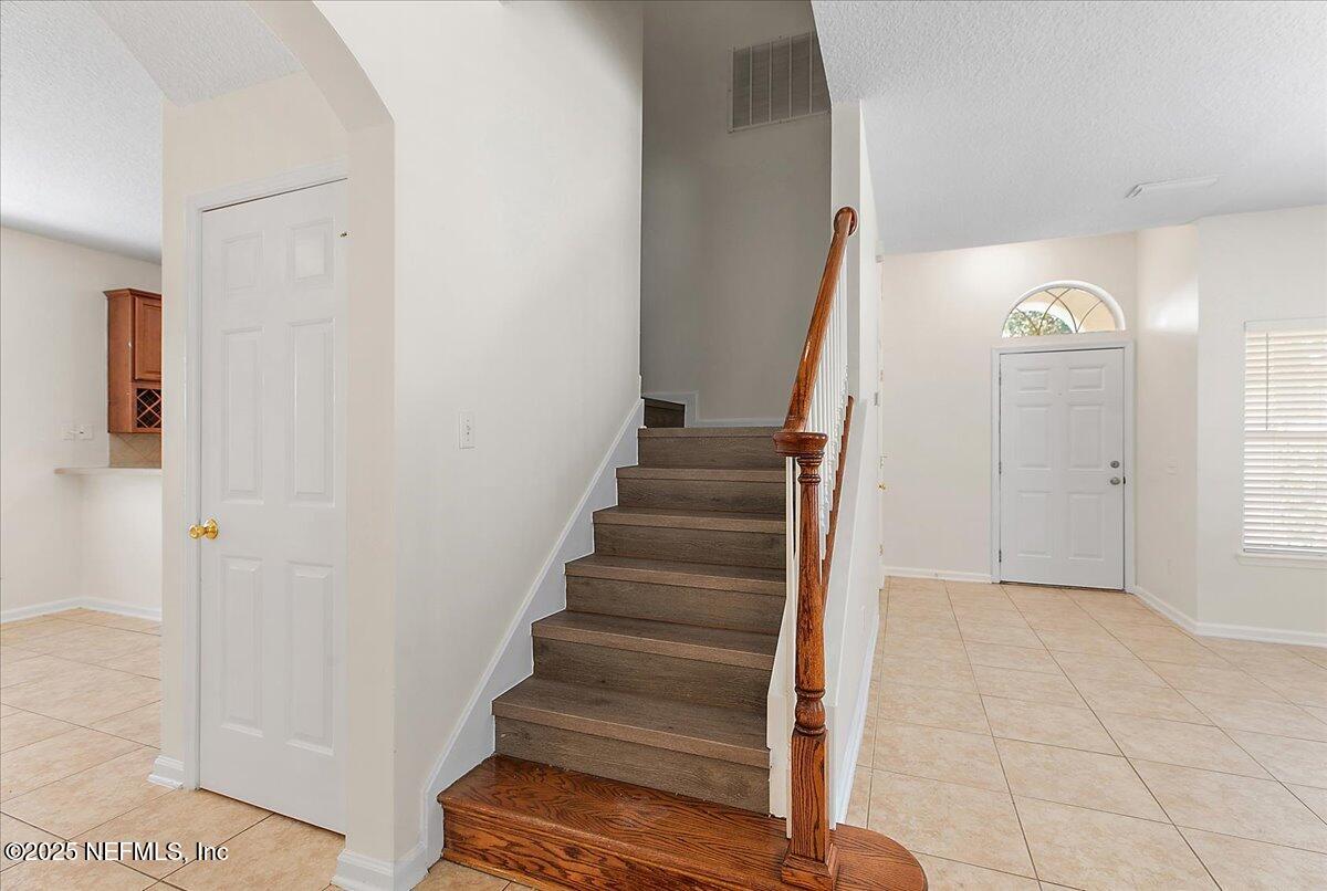 1804 ENTERPRISE Avenue