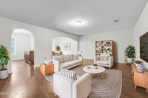 7398 PALM HILLS Drive Jacksonville FL 32244