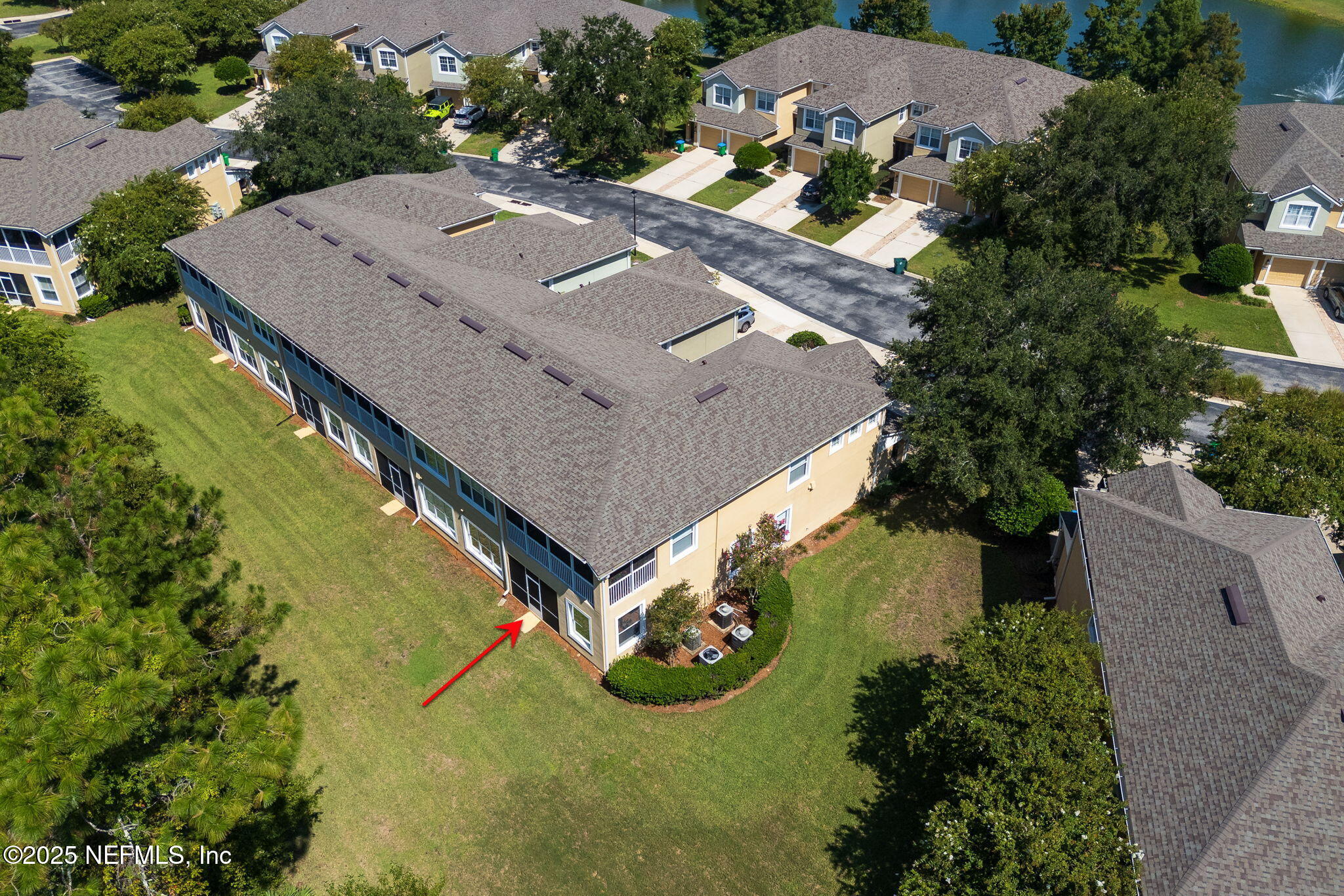 6547 WHITE BLOSSOM Circle 6B