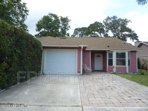 Photo of 14317 CORAL REEF Drive S, Jacksonville, FL 32224 (MLS # 2166151)