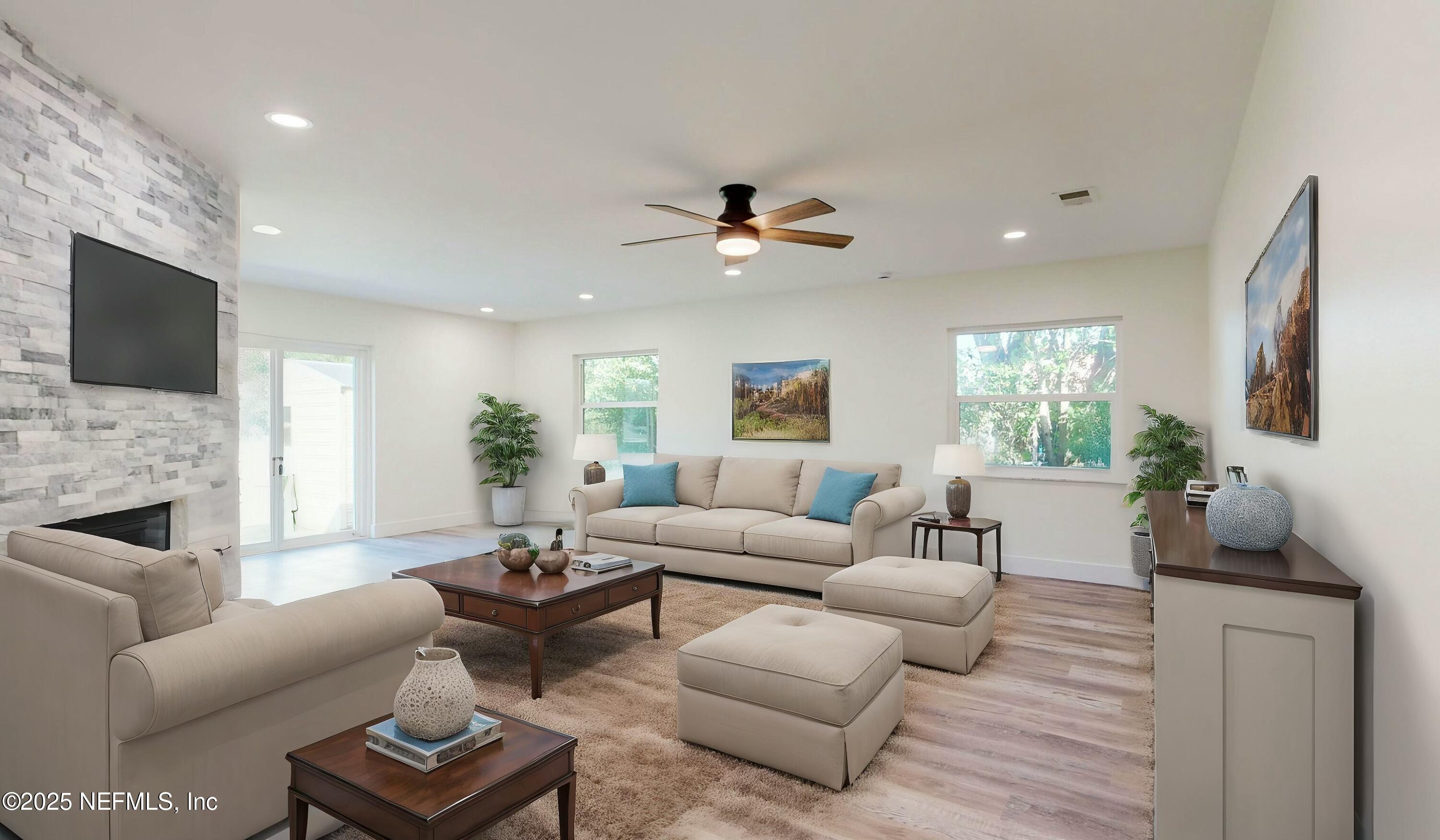 412 GENTIAN Road