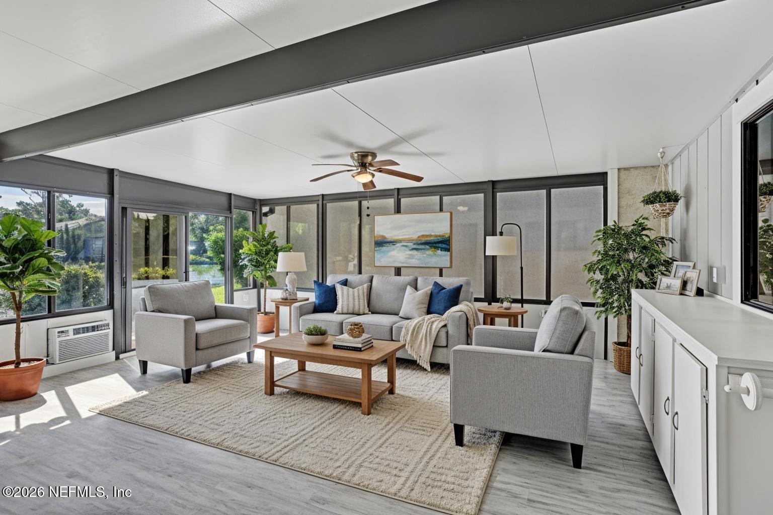 2442 LORRAINE Court N