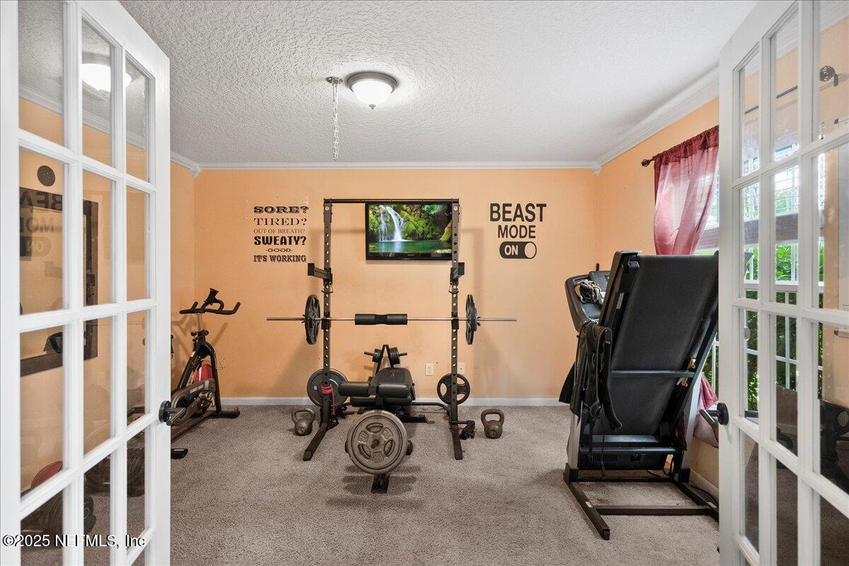 221 THORNLOE Drive