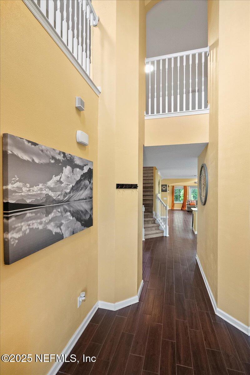 221 THORNLOE Drive
