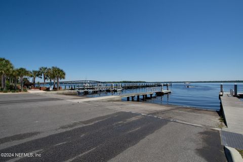 A home in Palatka