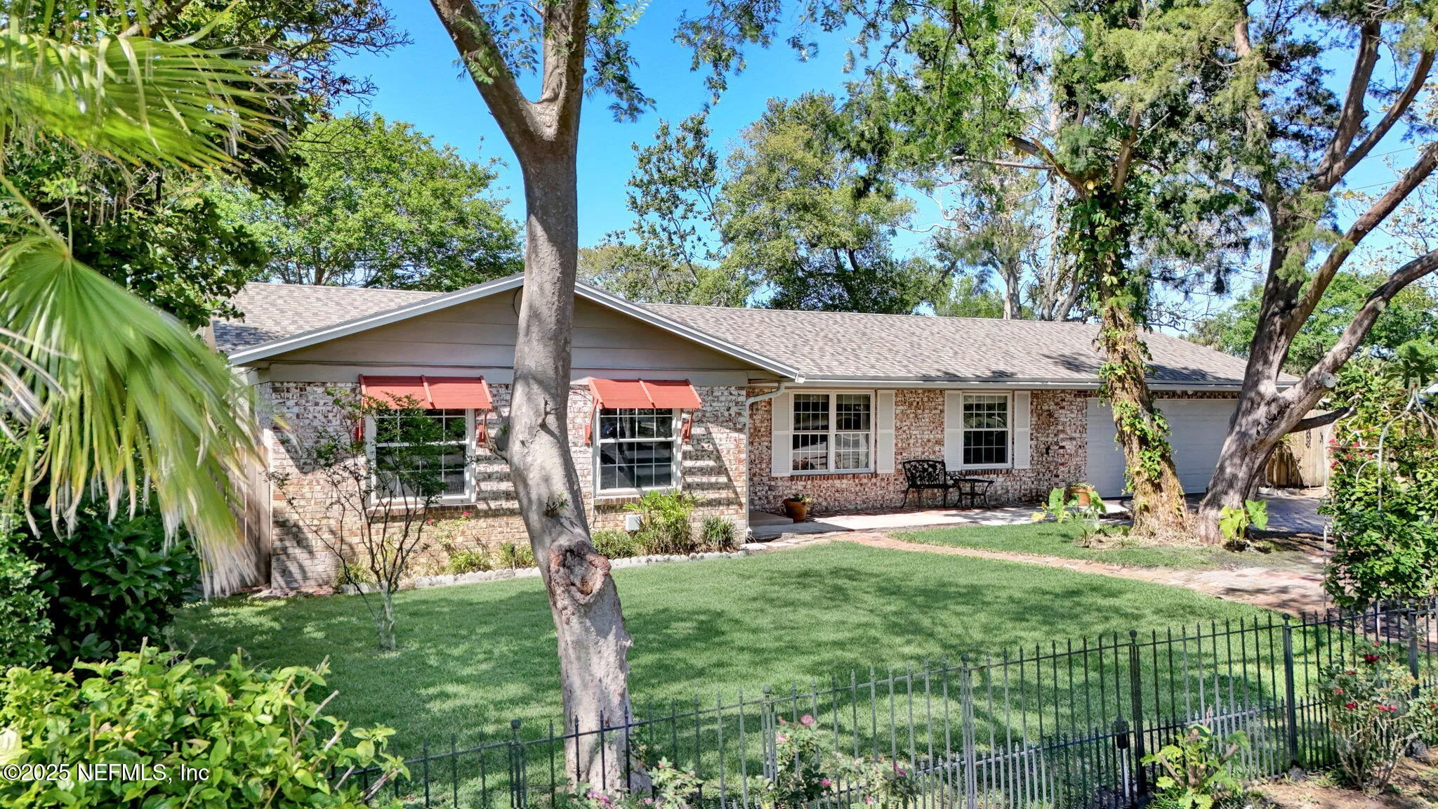 Neptune Beach, Florida 32266, United States, 3 Bedrooms Bedrooms, ,2 BathroomsBathrooms,Residential,Pending,114061