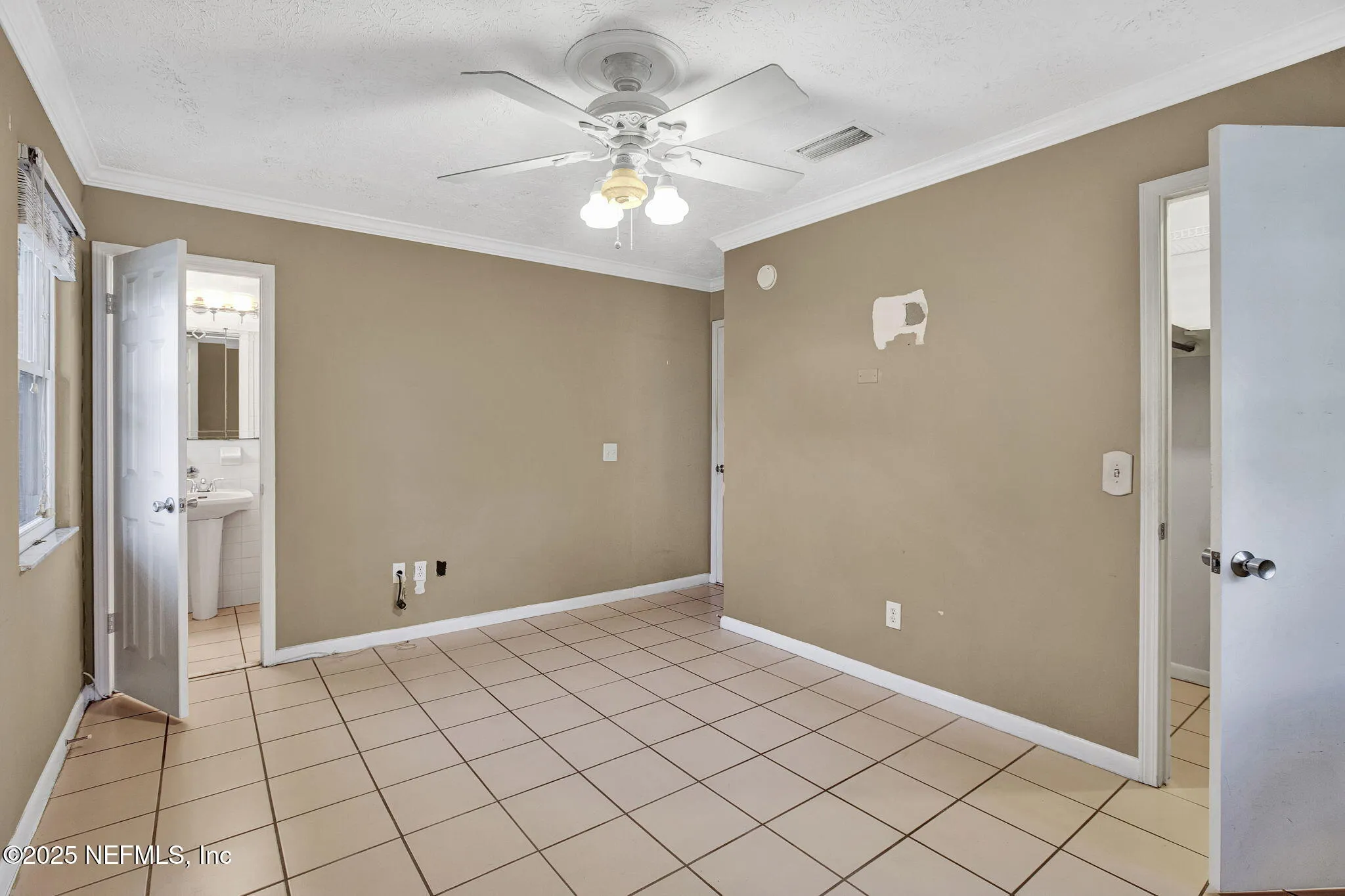 Neptune Beach, Florida 32266, United States, 3 Bedrooms Bedrooms, ,2 BathroomsBathrooms,Residential,Pending,114061