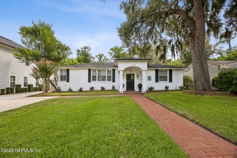 Photo of 1204 MORVENWOOD Road, Jacksonville, FL 32207 (MLS # 2159057)