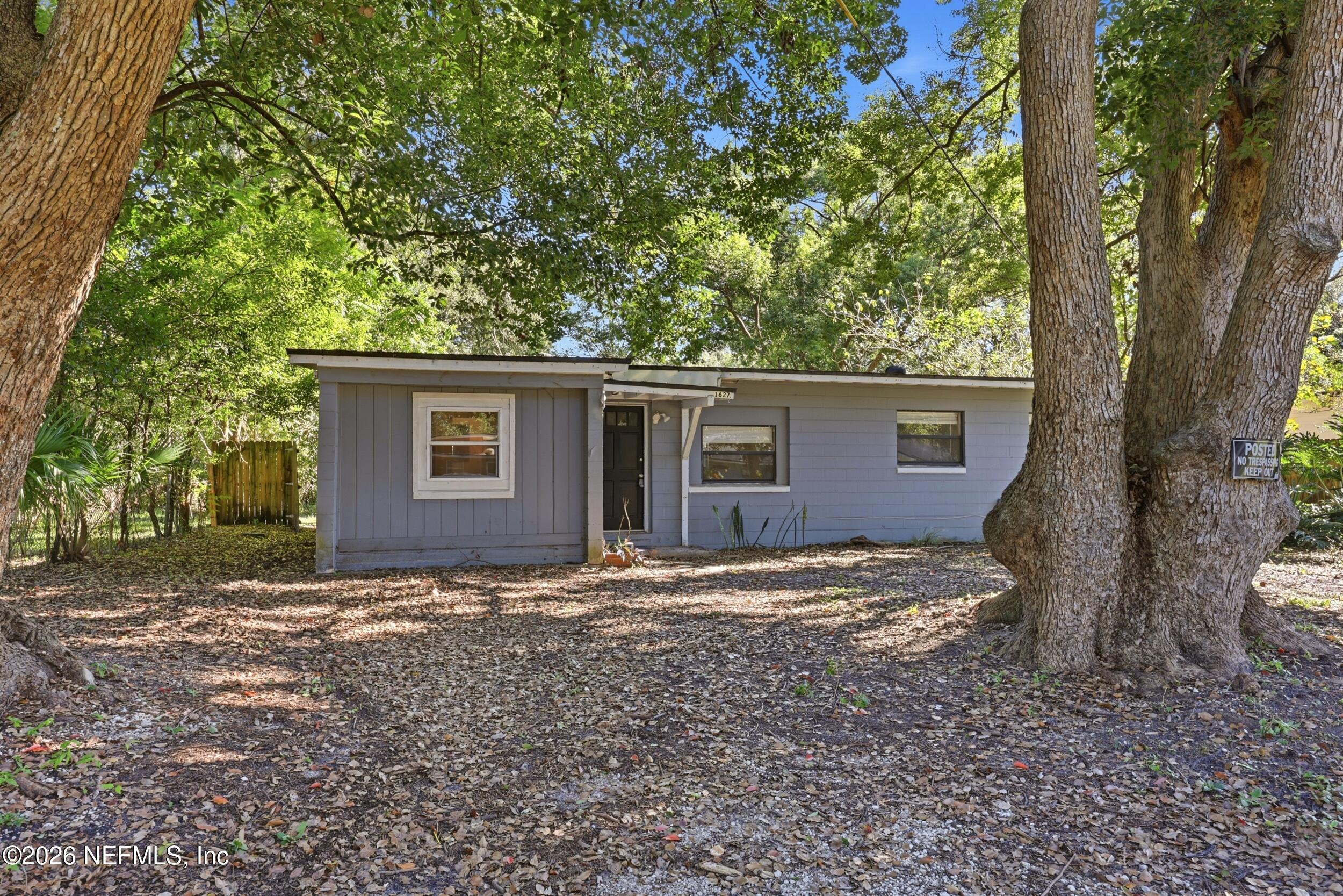 1627 FRIAR Road