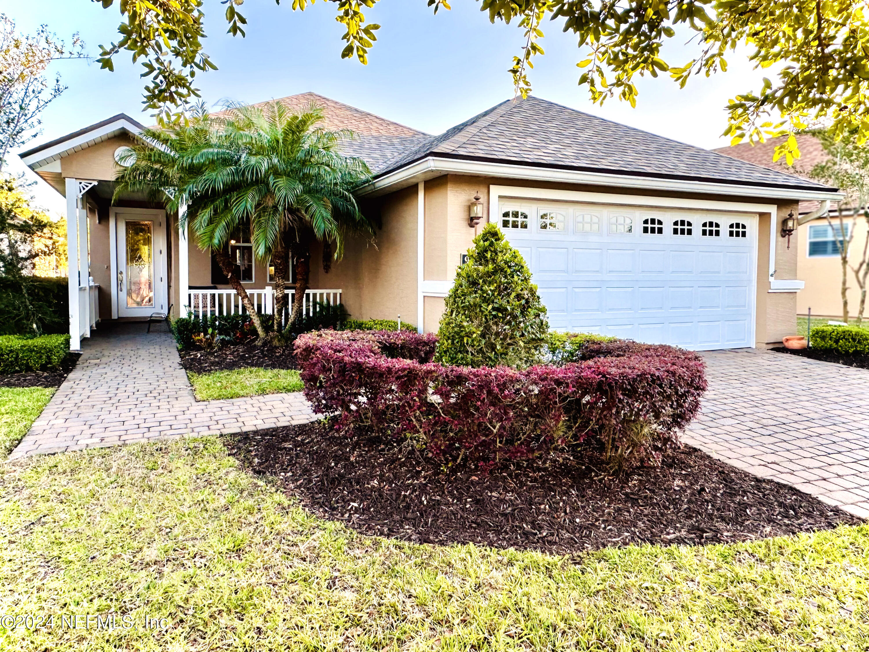 St Augustine, FL home for sale located at 909 Hazeltine Court, St Augustine, FL 32092