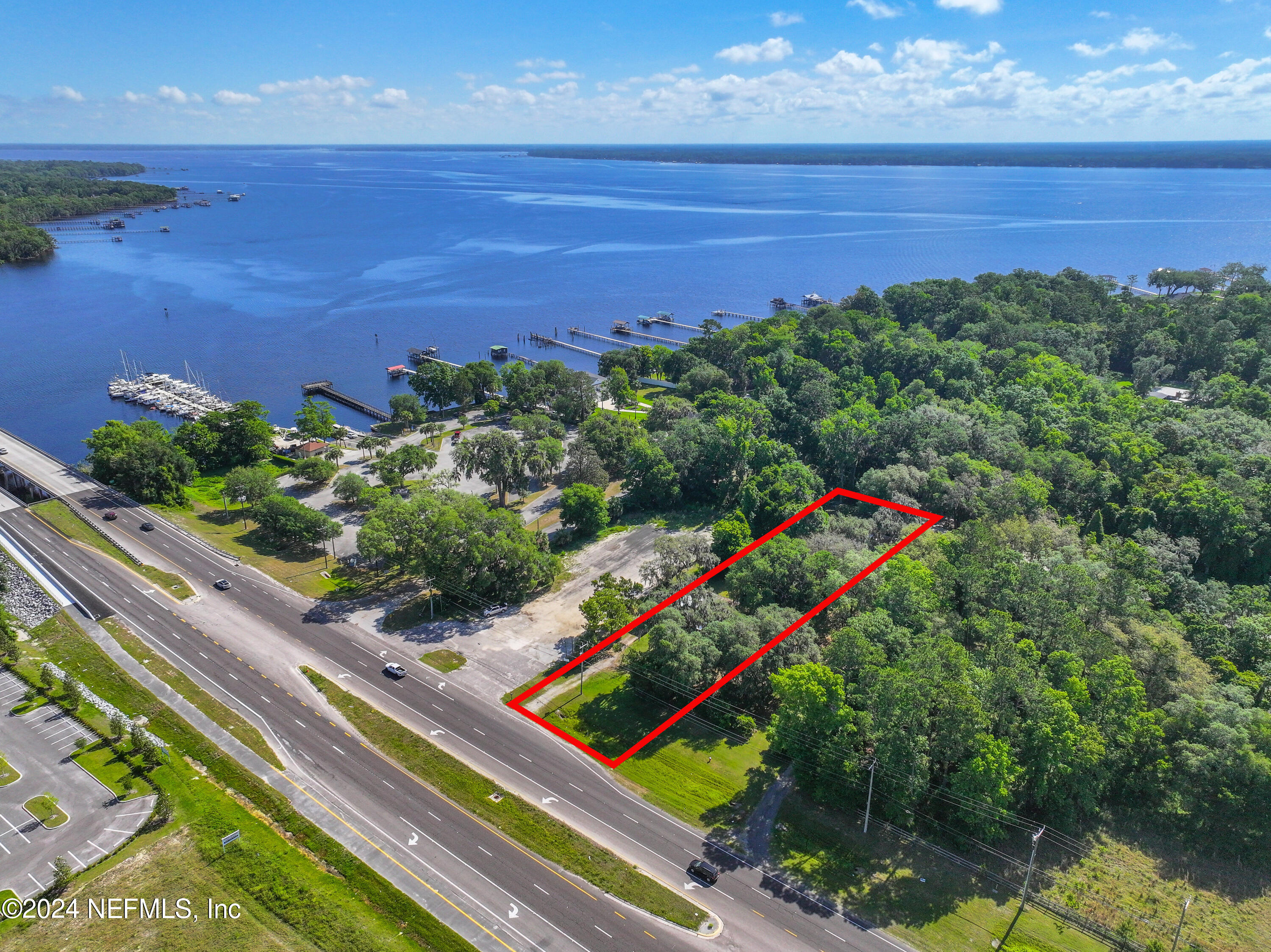 Green Cove Springs, FL home for sale located at 2991 Hwy 17, Green Cove Springs, FL 32043