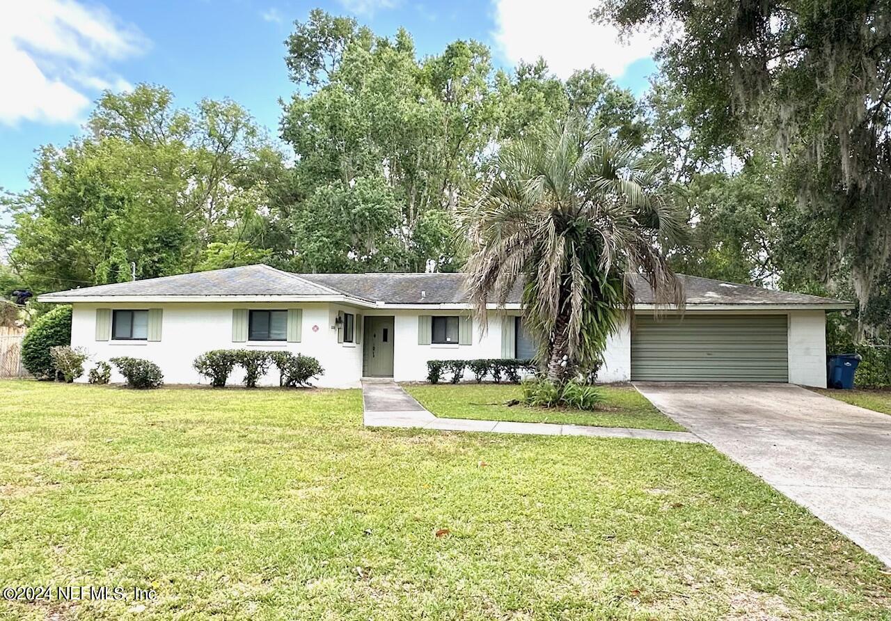 Deland, FL home for sale located at 2220 E Florence Avenue, Deland, FL 32724