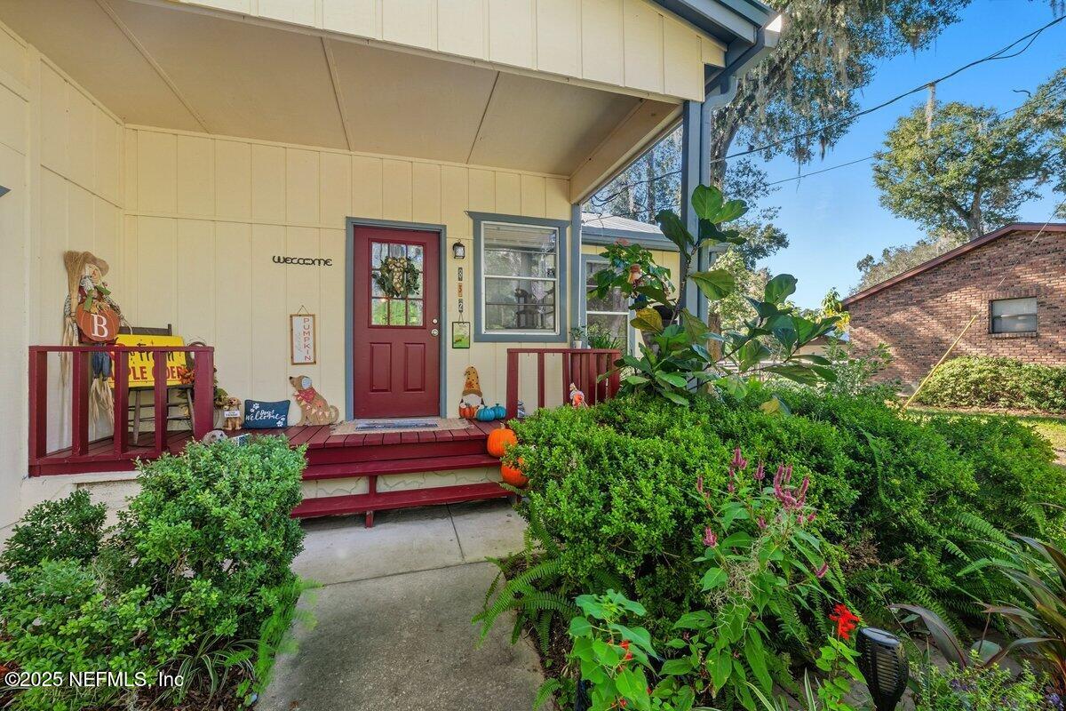 832 LAKE SHORE Terrace