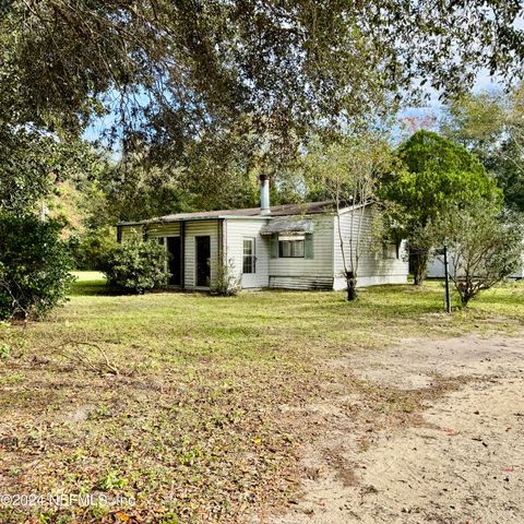 A home in Interlachen