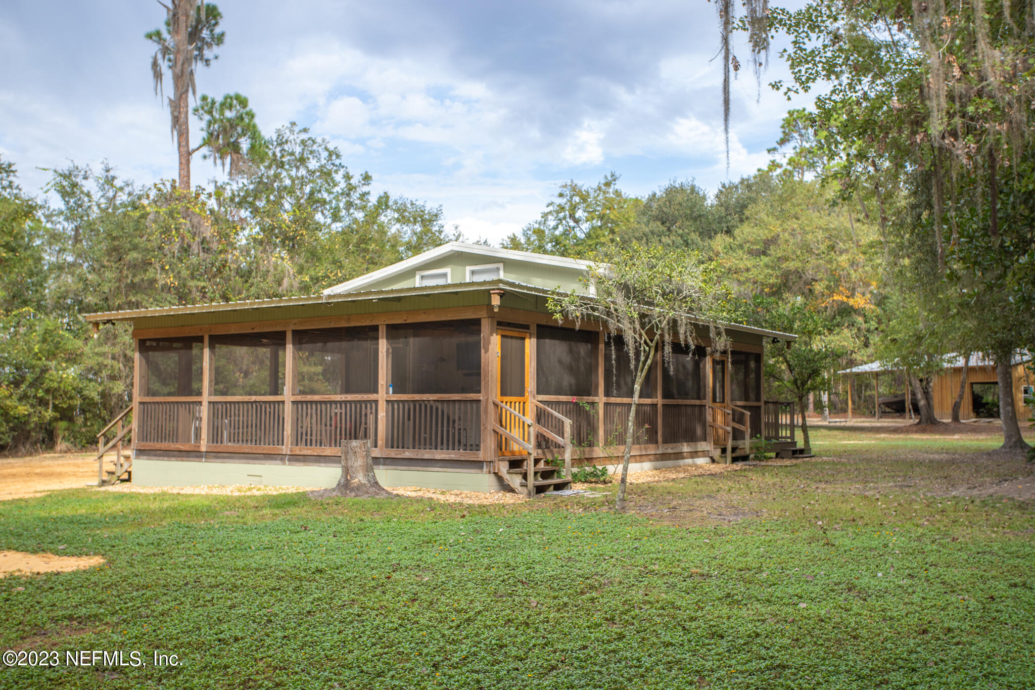 Keystone Heights, FL home for sale located at 4352 SE County Road 21b, Keystone Heights, FL 32656