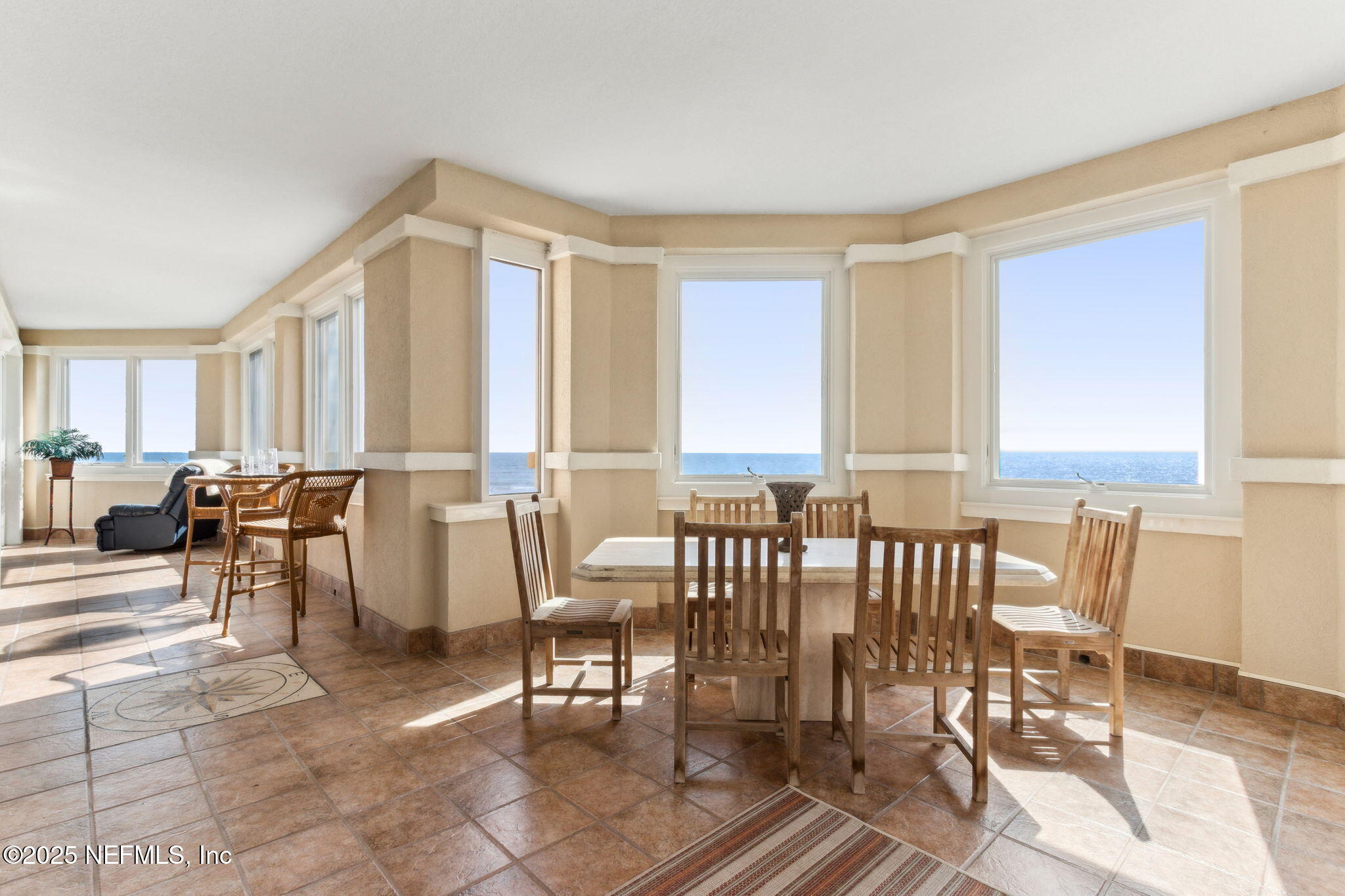 405 BEACHSIDE Place 405