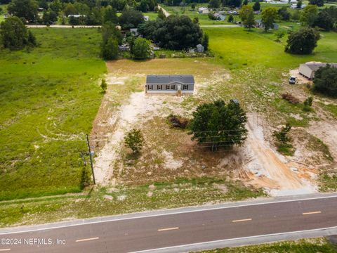 A home in Interlachen