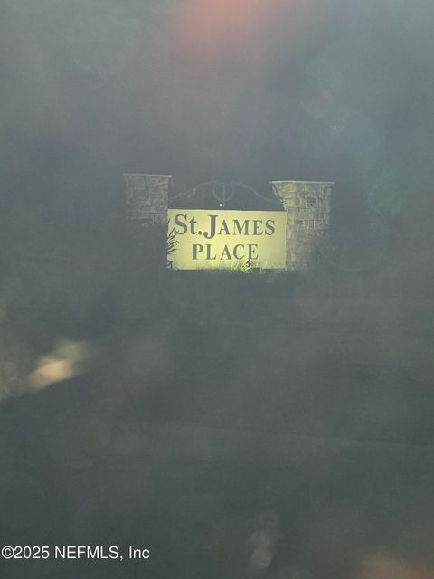 8756 MERSEYSIDE Avenue Jacksonville FL 32219