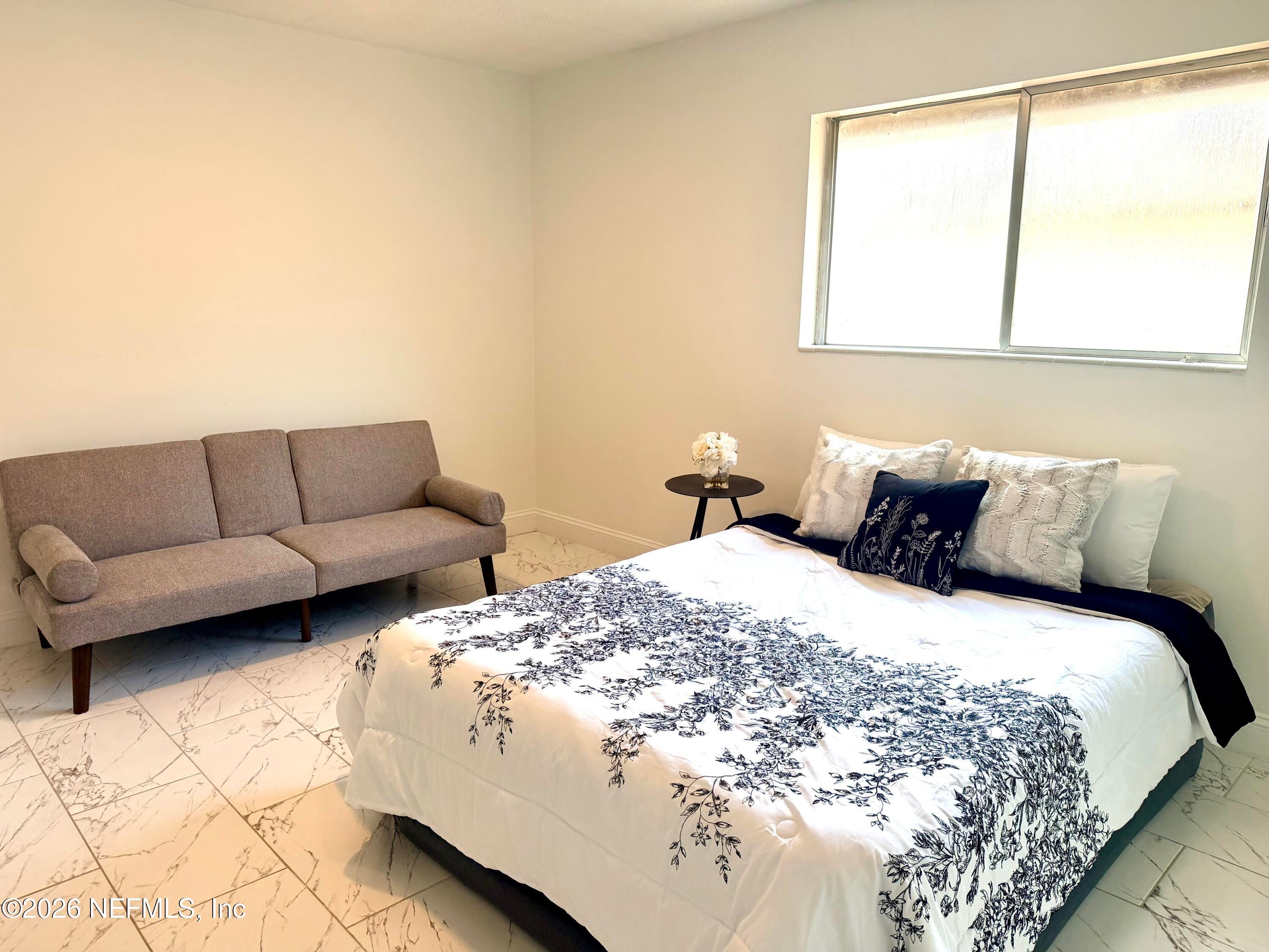 1200 BRETTA Street 25