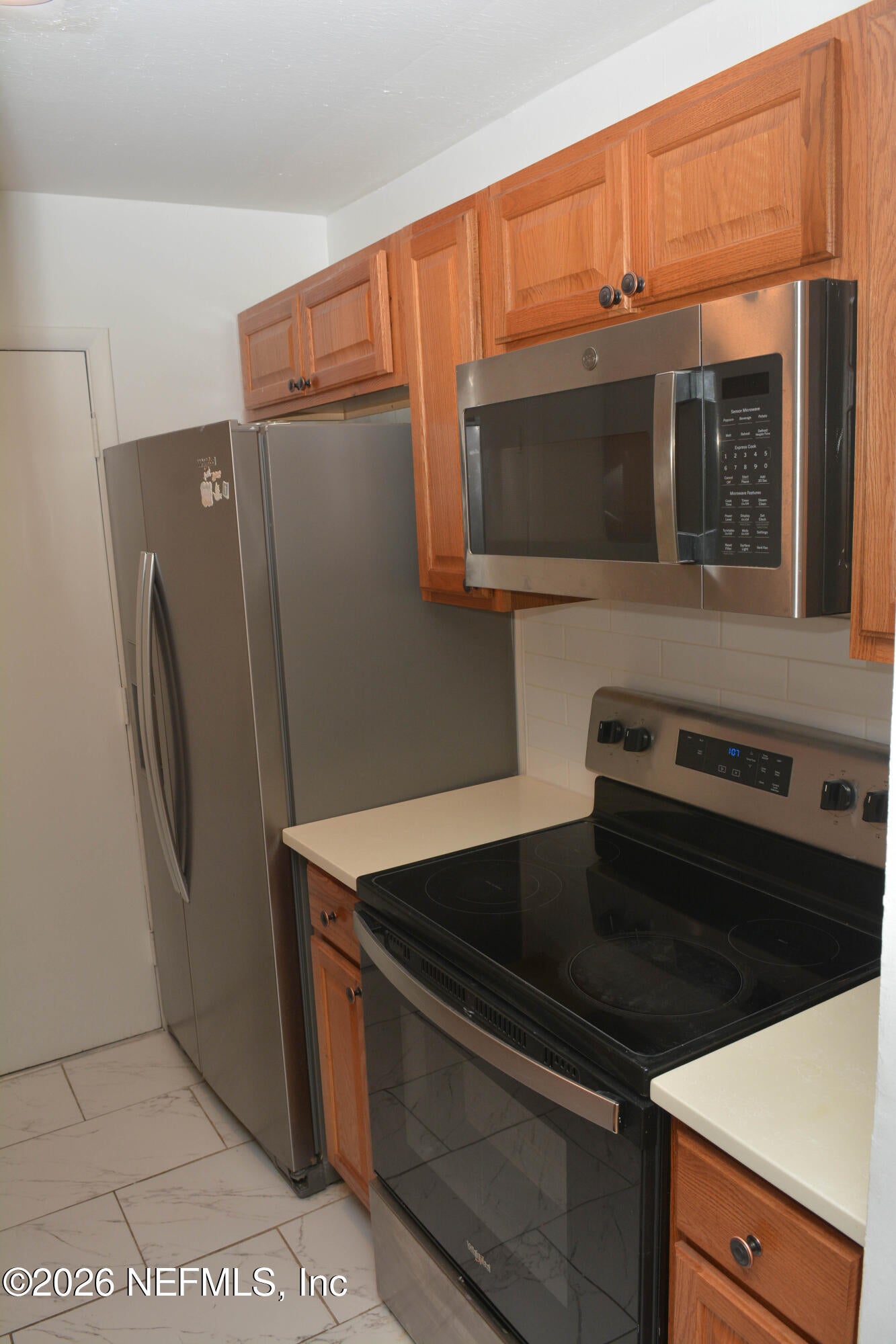1200 BRETTA Street 25