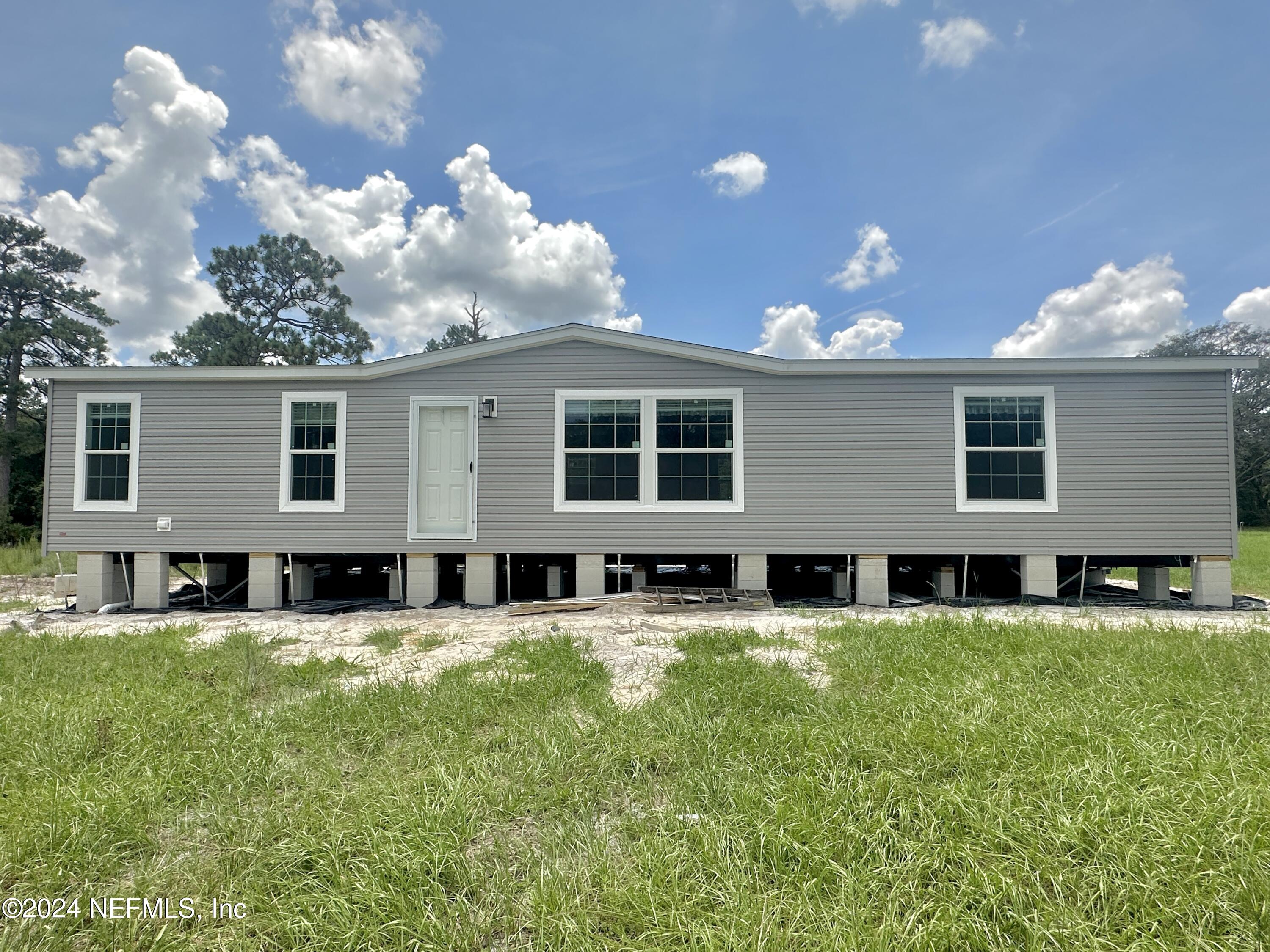 View Satsuma, FL 32189 mobile home