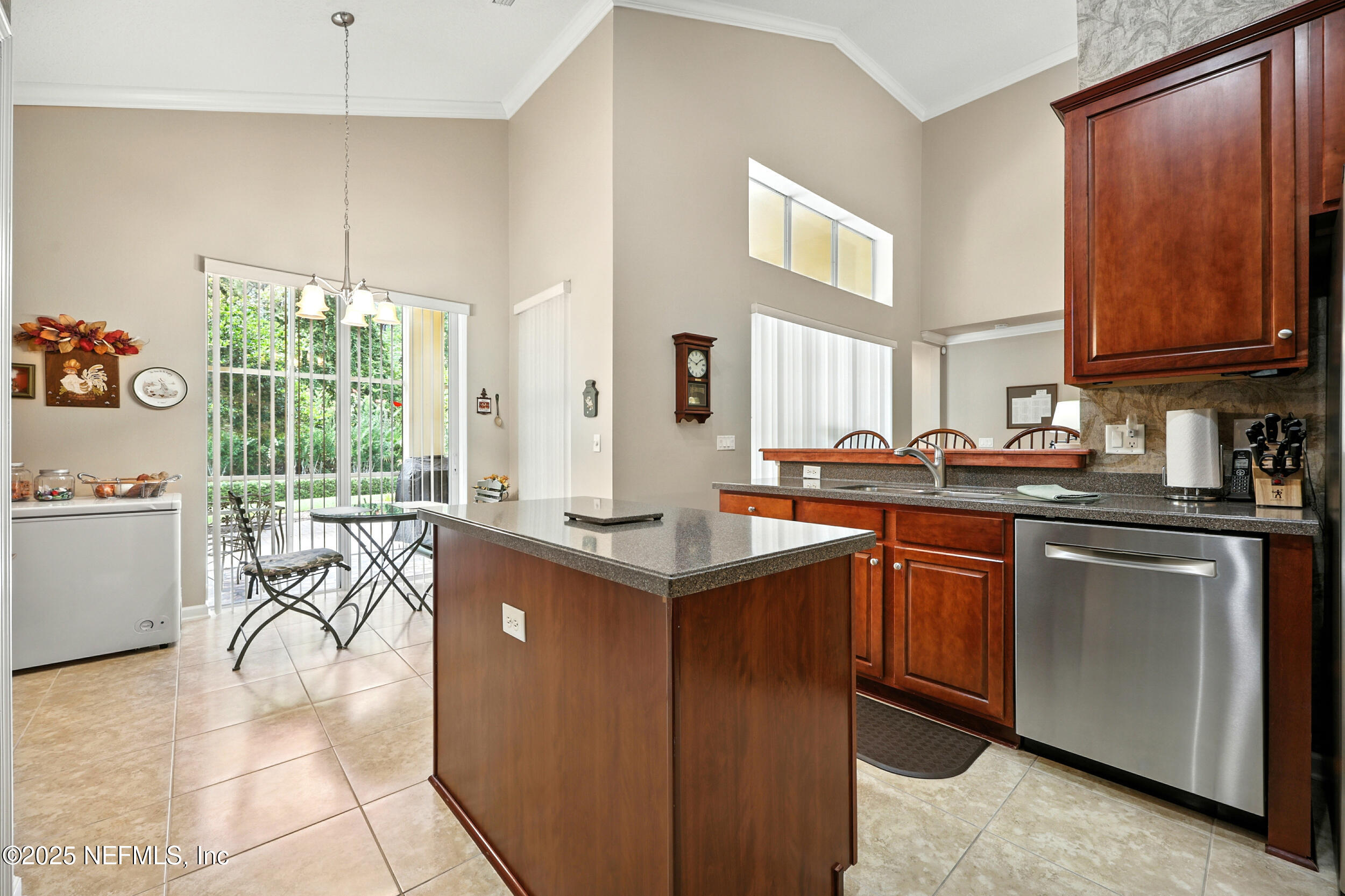 9212 SUGARLAND Drive
