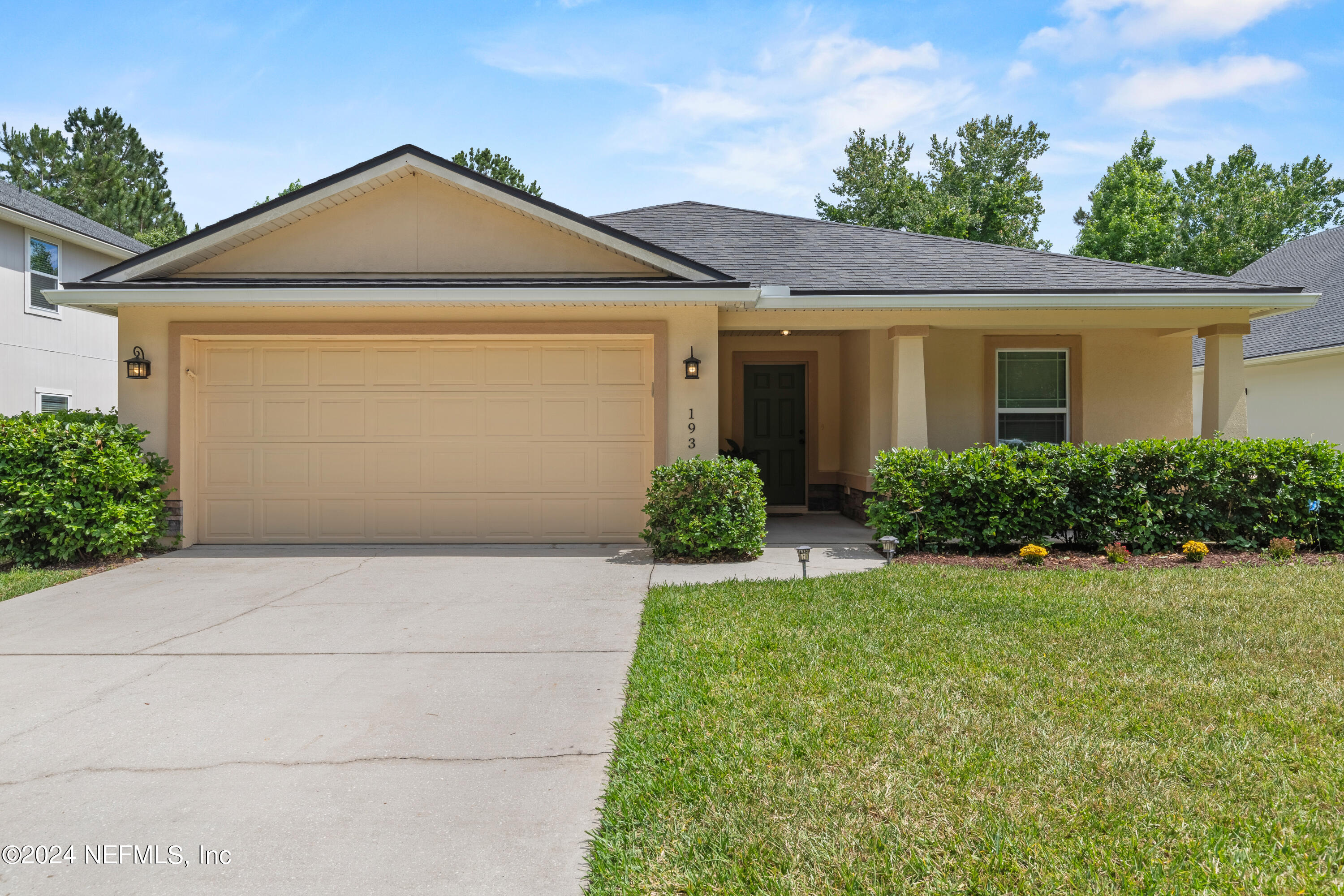 St Johns, FL home for sale located at 193 River Dee Drive, St Johns, FL 32259