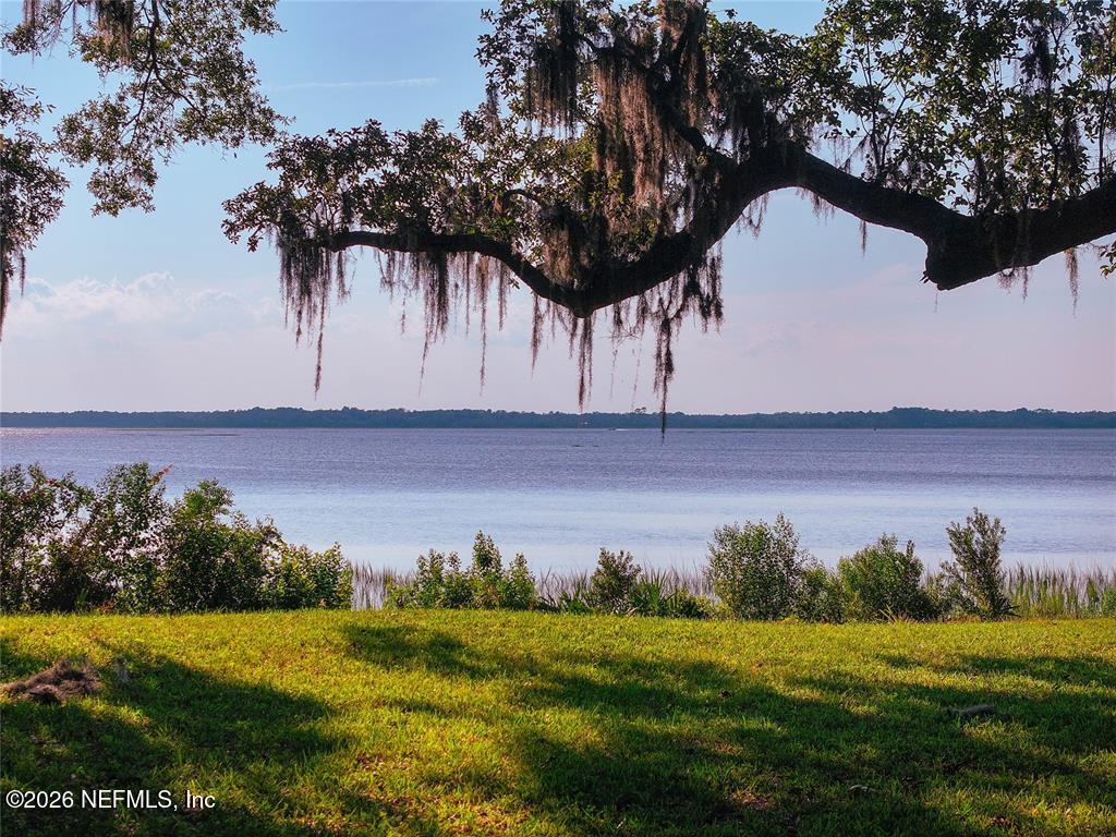 1356 SHADOW WOODS Lane