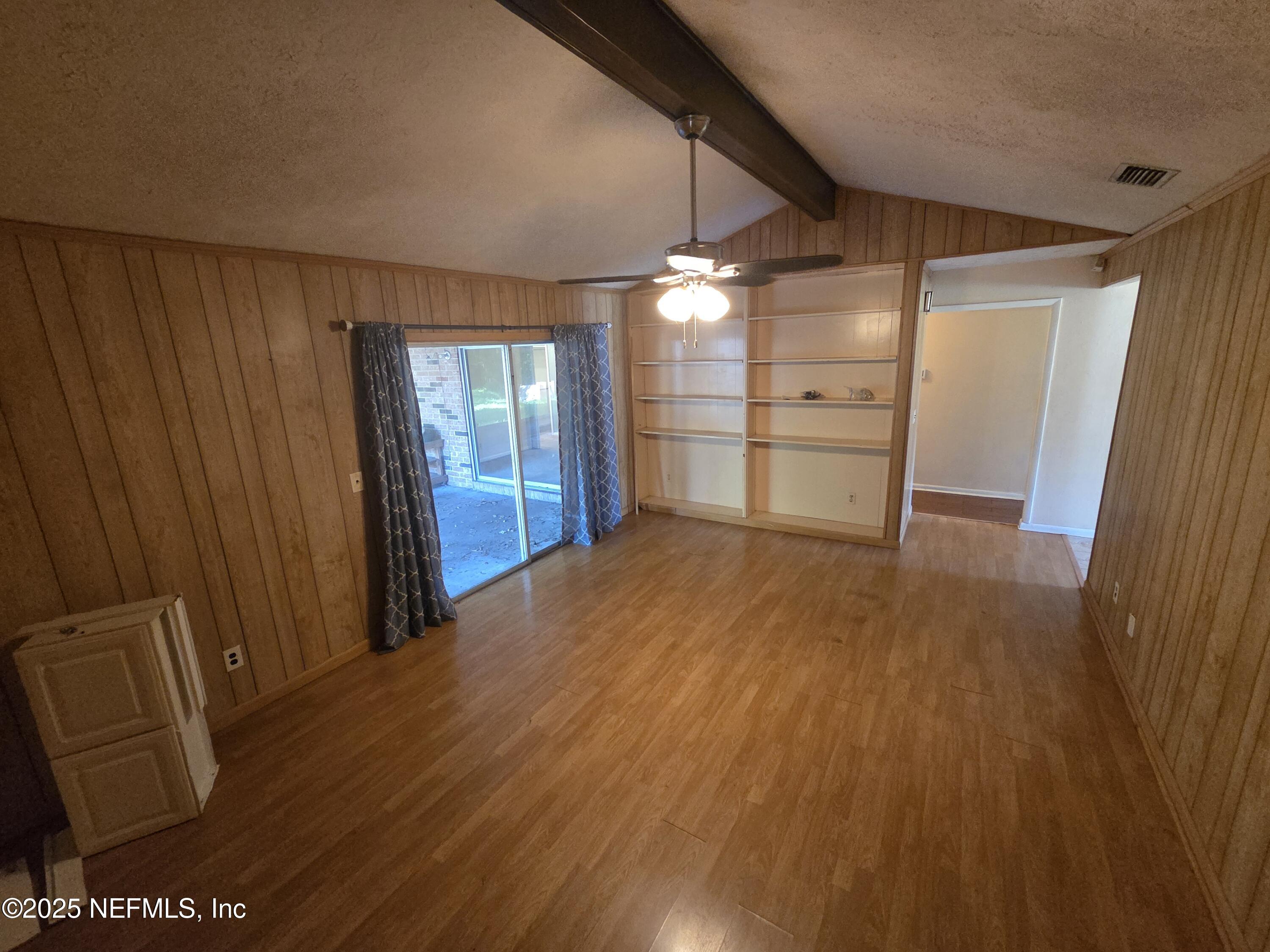 1727 POPLAR Drive