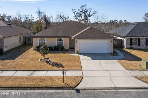 Photo of 6780 GENTLE OAKS Drive, Jacksonville, FL 32244 (MLS # 2129907)