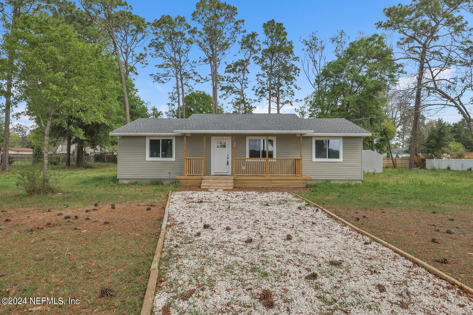Jacksonville, FL home for sale located at 2315 Water Bluff Drive, Jacksonville, FL 32218