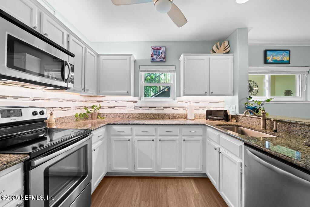 1800 THE GREENS Way 507