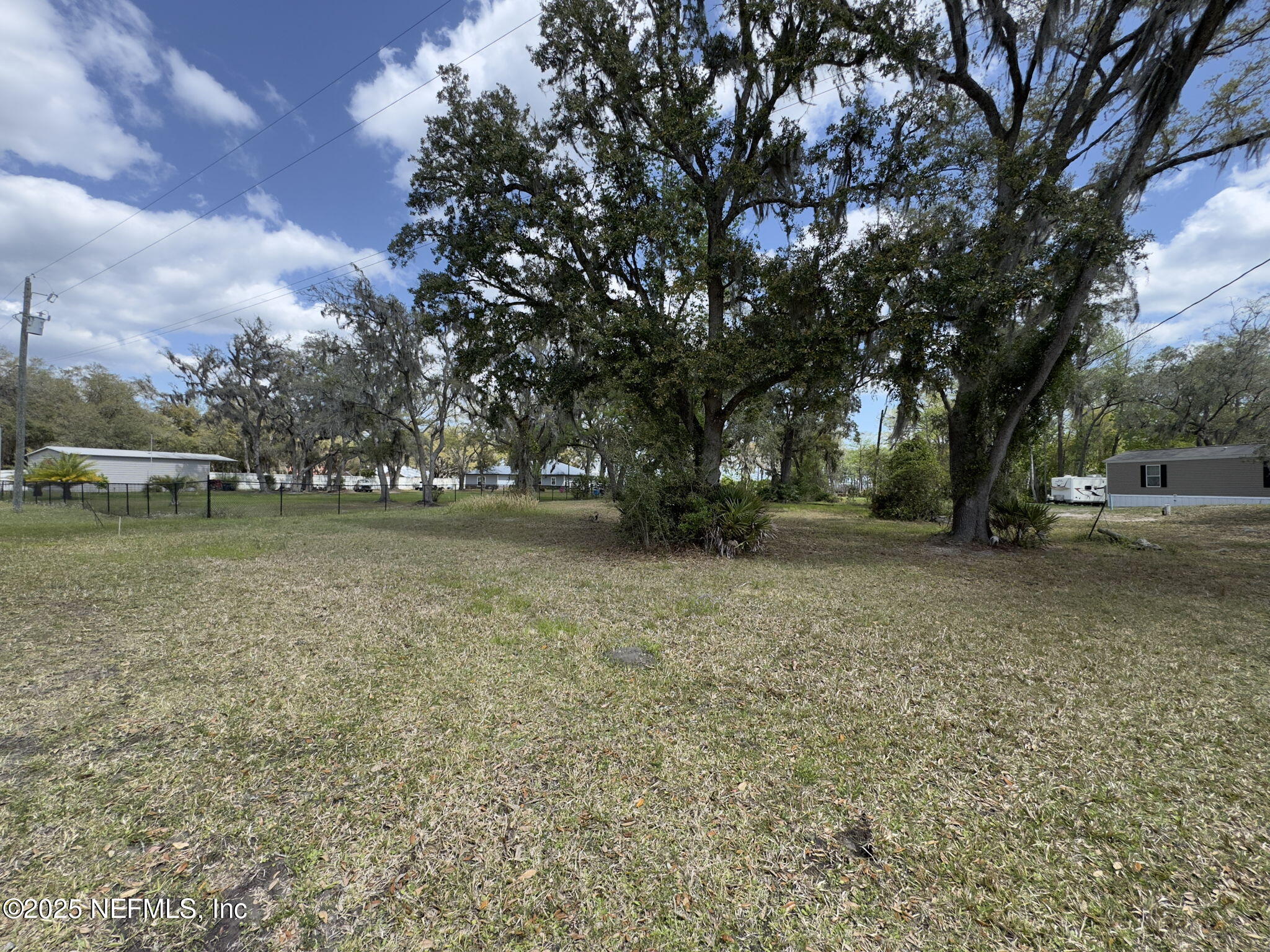 512 CEDAR CREEK Road