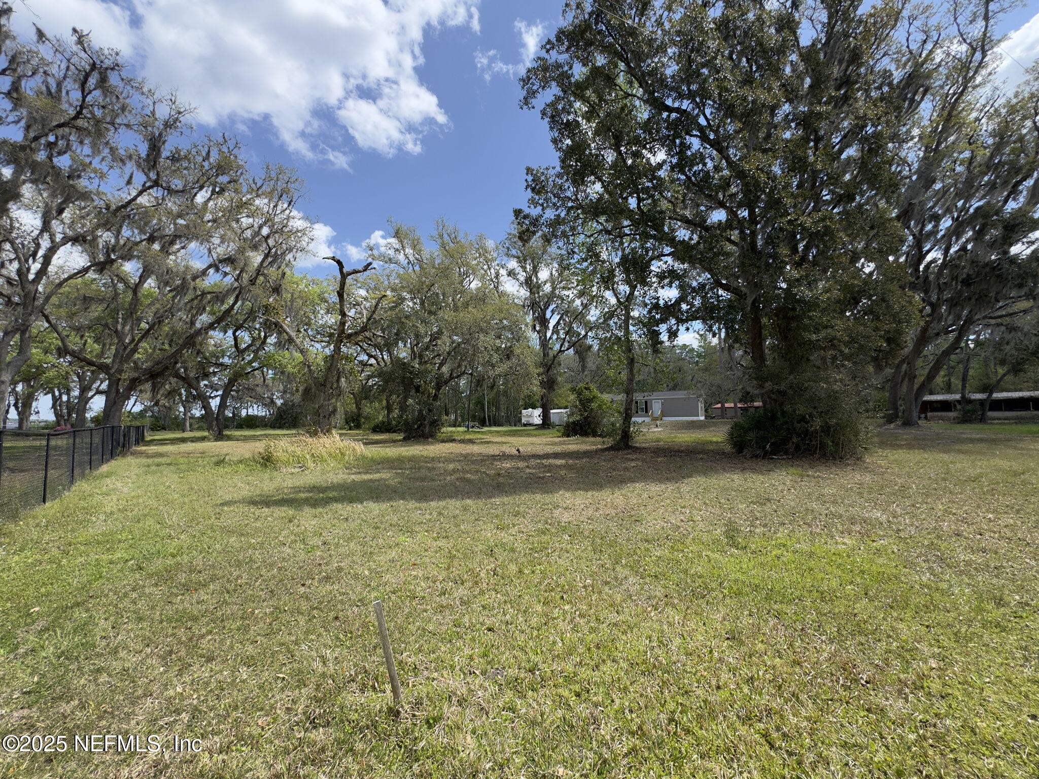 512 CEDAR CREEK Road