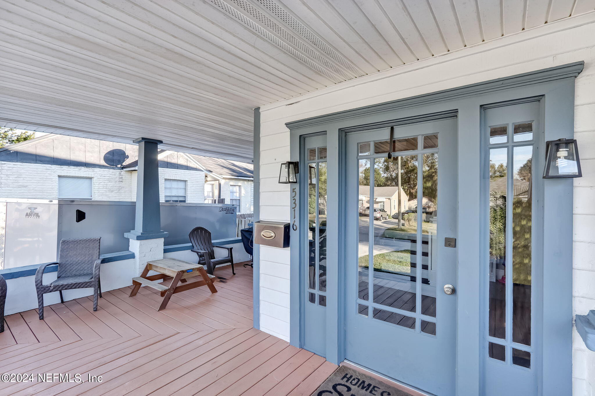 5316 COLONIAL Avenue