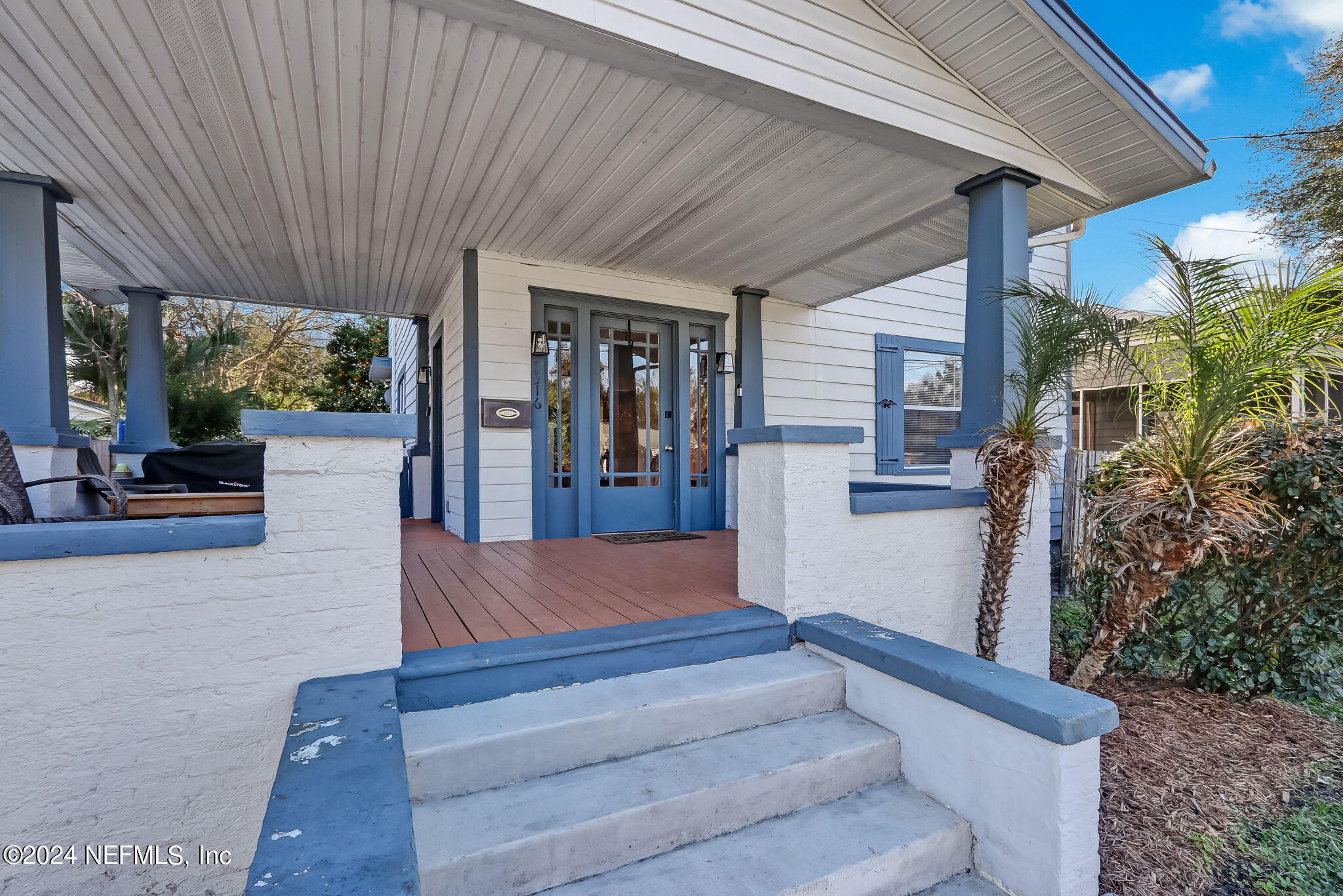 5316 COLONIAL Avenue