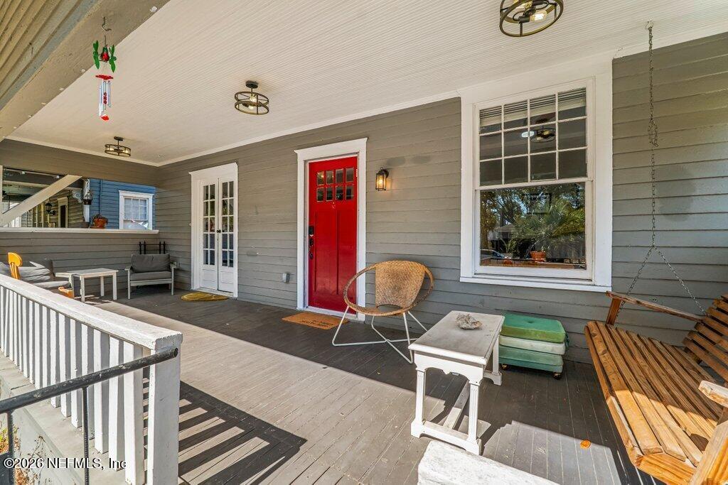 2337 DELLWOOD Avenue