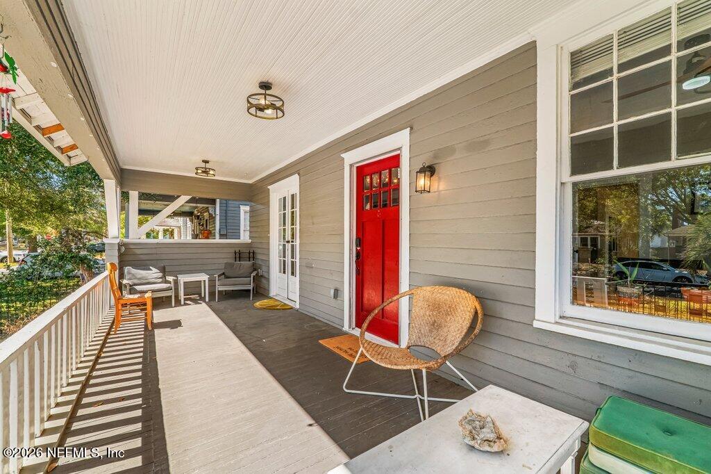 2337 DELLWOOD Avenue