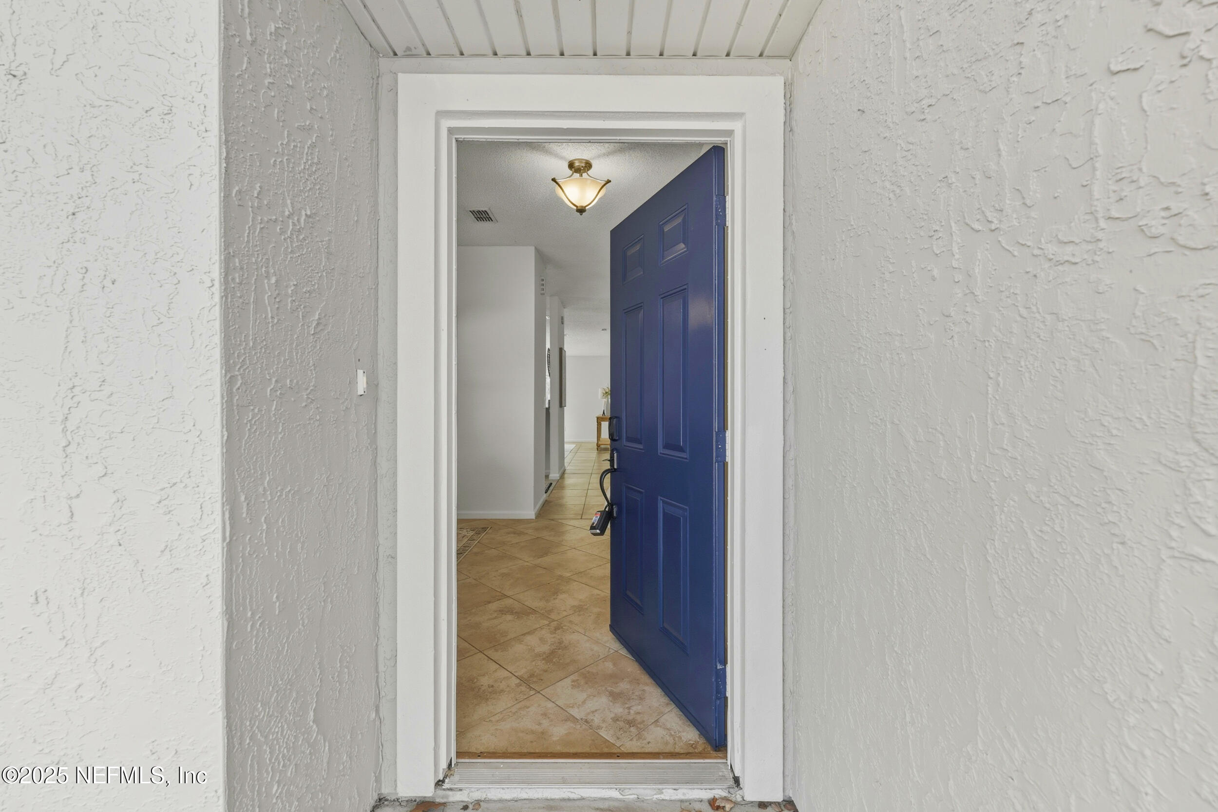 7534 INTERNATIONAL VILLAGE Drive