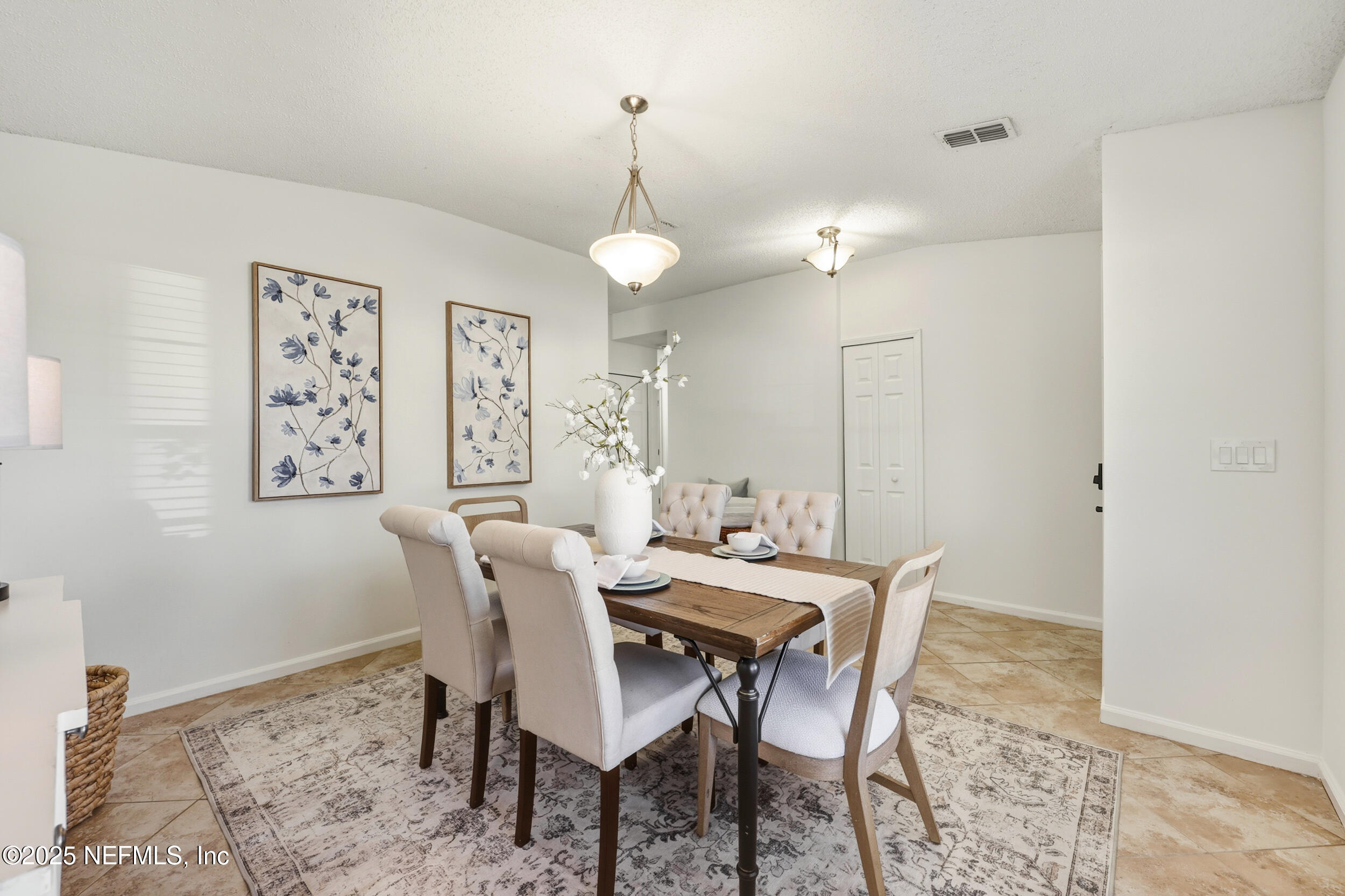 7534 INTERNATIONAL VILLAGE Drive