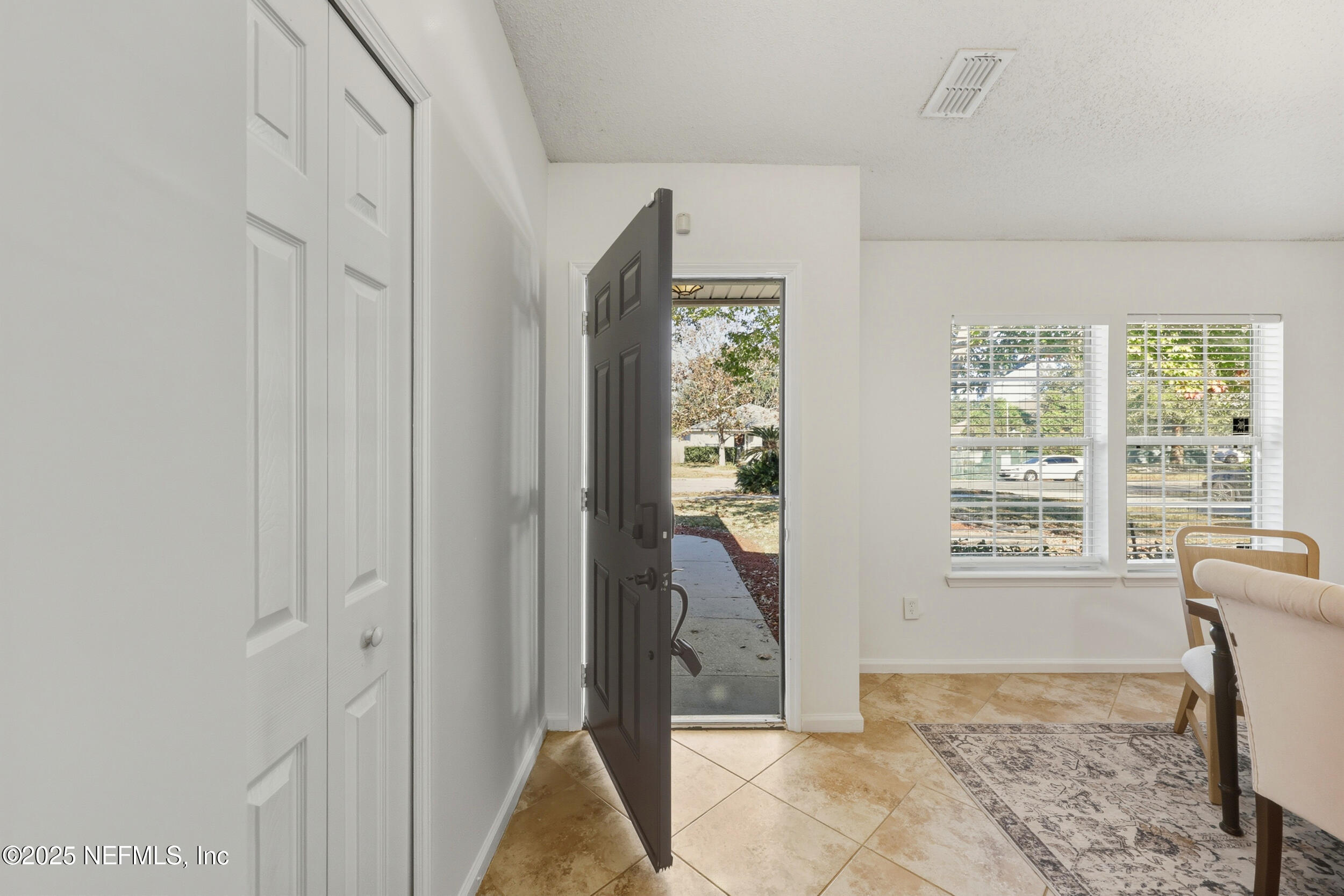 7534 INTERNATIONAL VILLAGE Drive