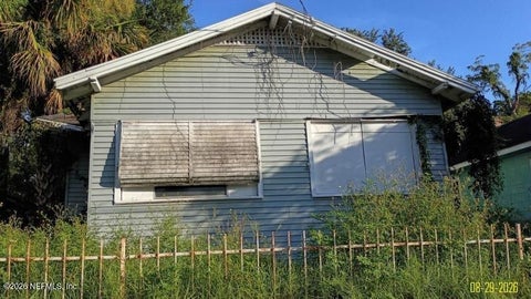 Photo of 1039 SCRIVEN Street, Jacksonville, FL 32209 (MLS # 2162951)