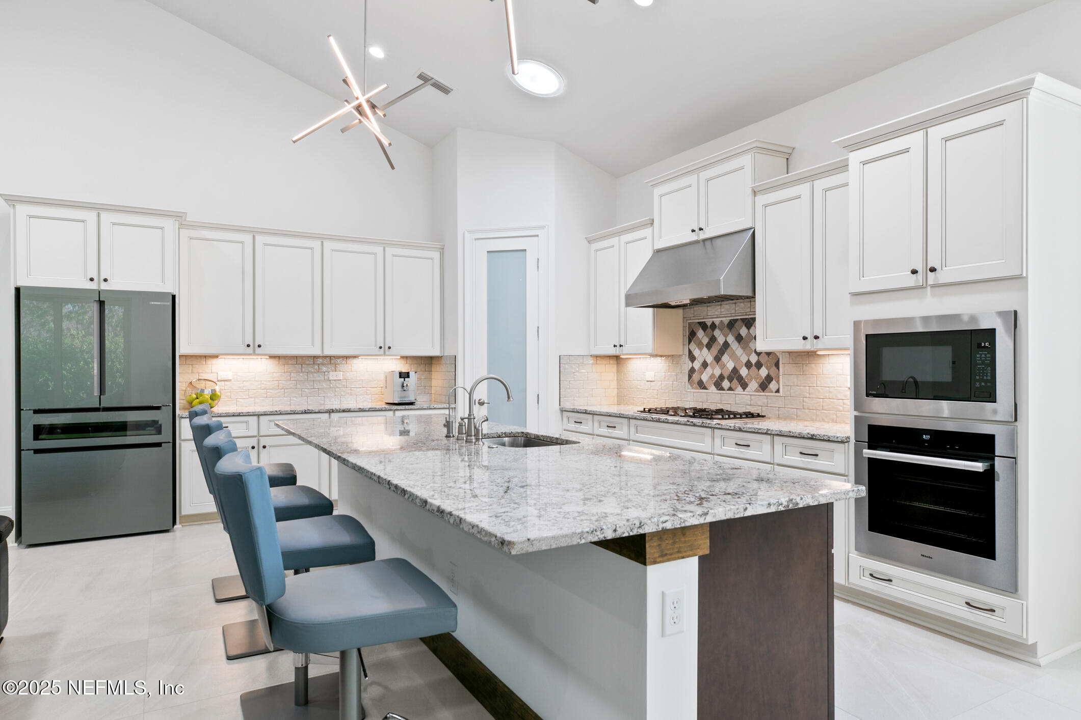 5220 COMFORT Court