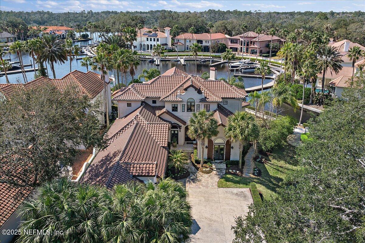24575 HARBOURVIEW Drive