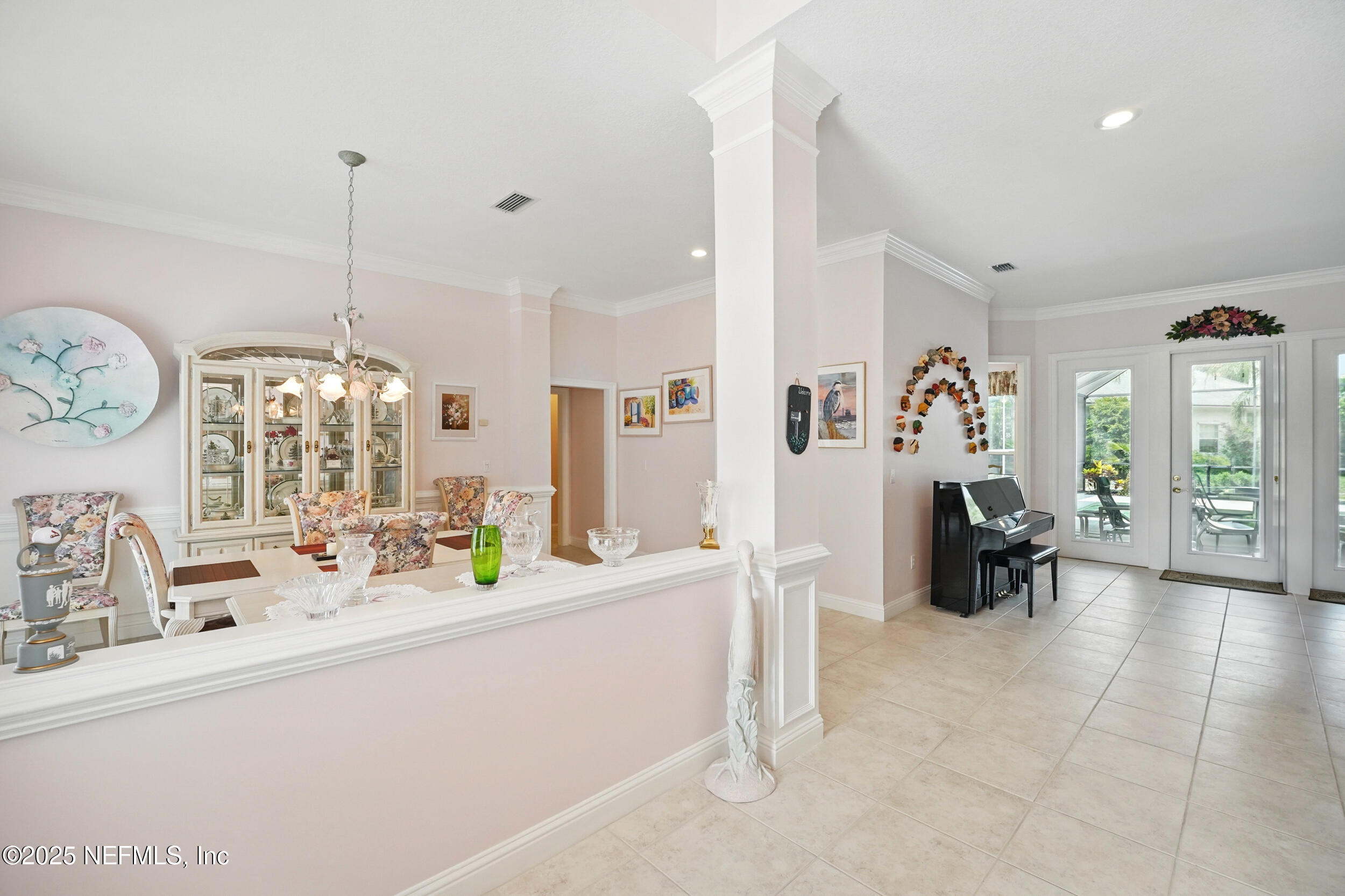 1585 HARBOUR CLUB Drive