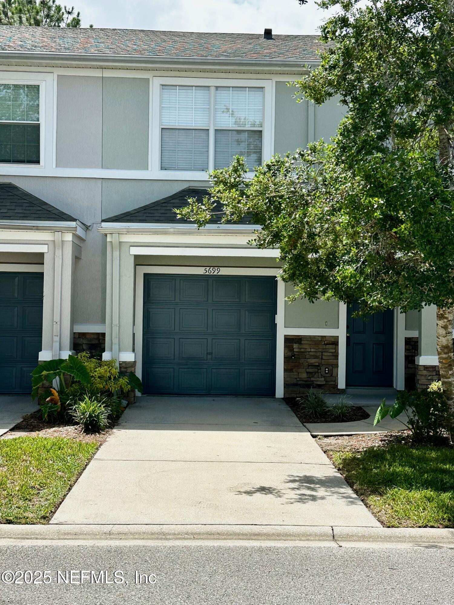 5699 PARKSTONE CROSSING Drive