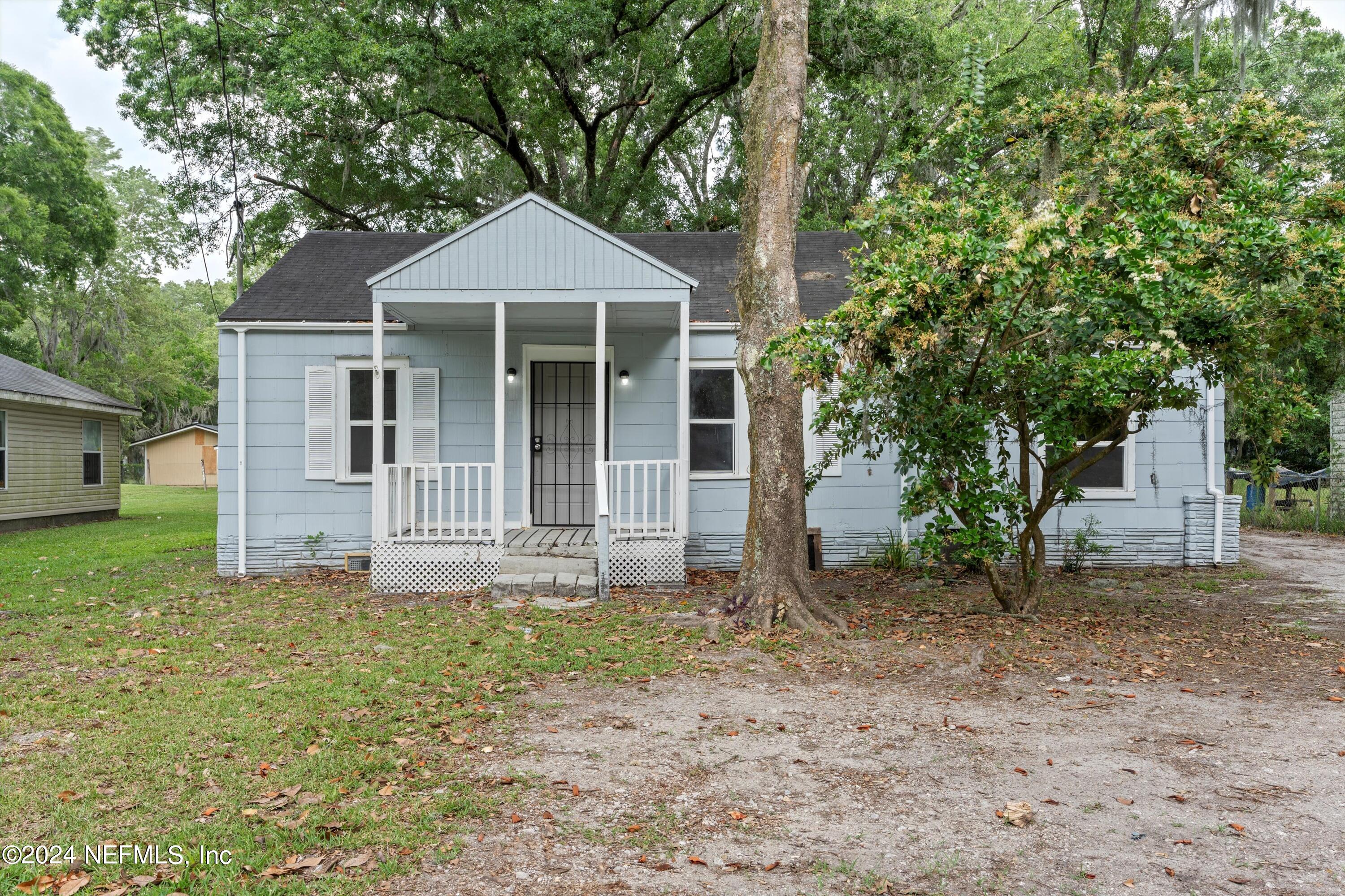 Jacksonville, FL home for sale located at 7607 Old Kings Road, Jacksonville, FL 32219