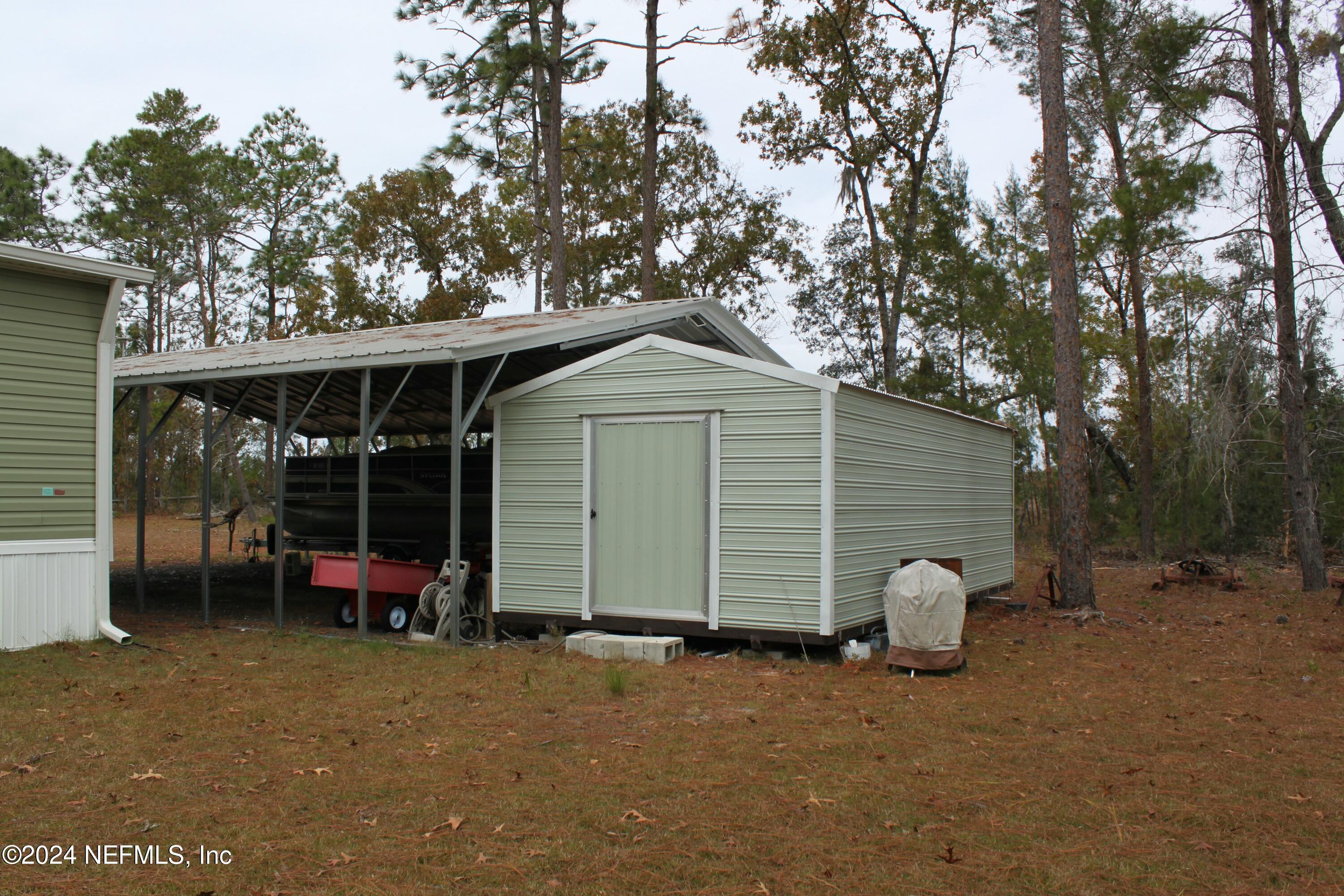 221 MAGNOLIA Road