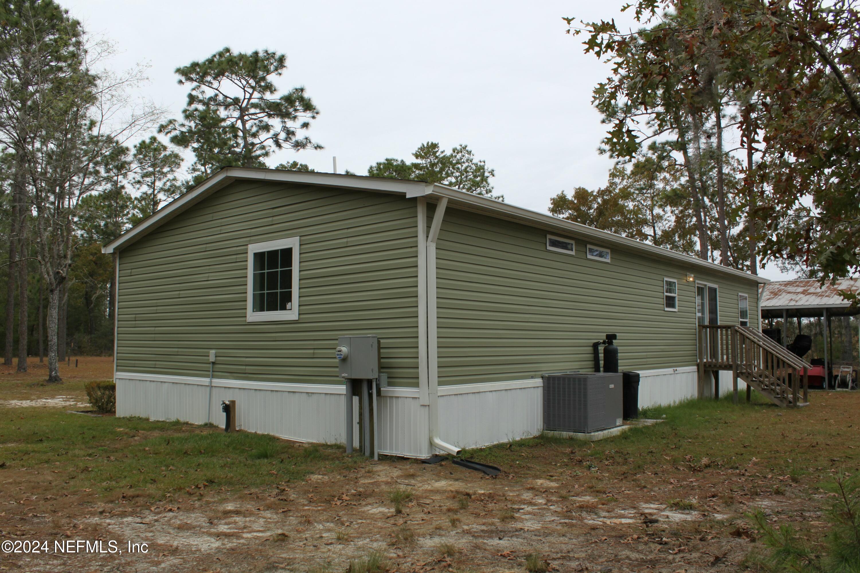 221 MAGNOLIA Road